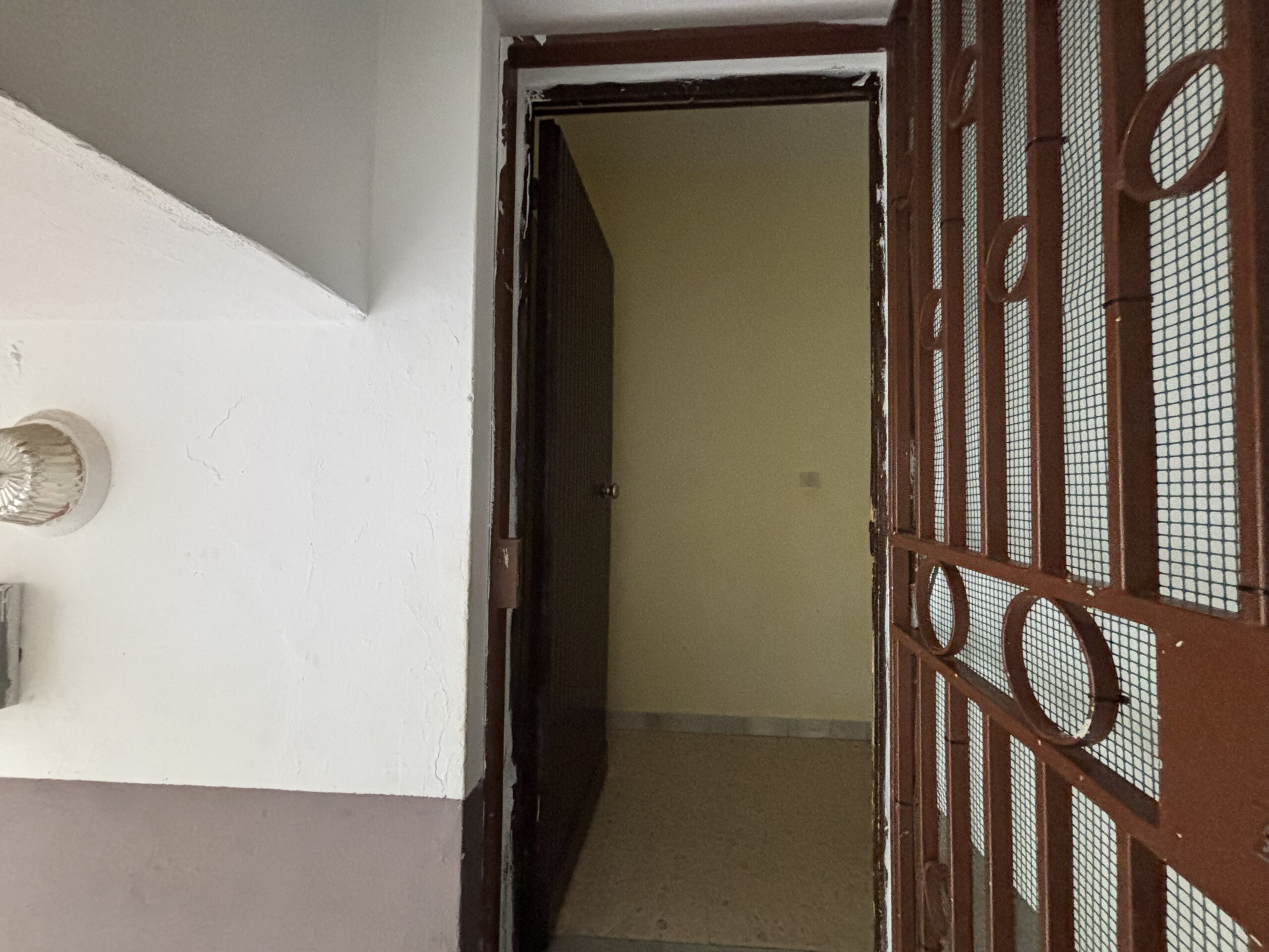 Marcellina 3 Bedroom Apartment - Centre 2km from the Sea, Close to Station and Pollino Calabria.