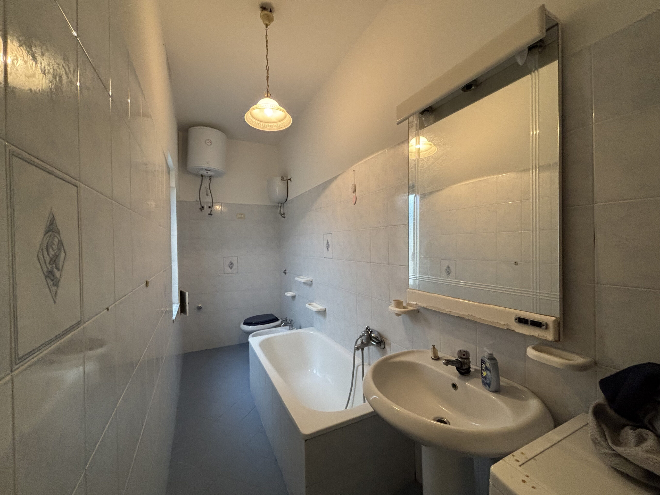 Marcellina 3 Bedroom Apartment - Centre 2km from the Sea, Close to Station and Pollino Calabria.