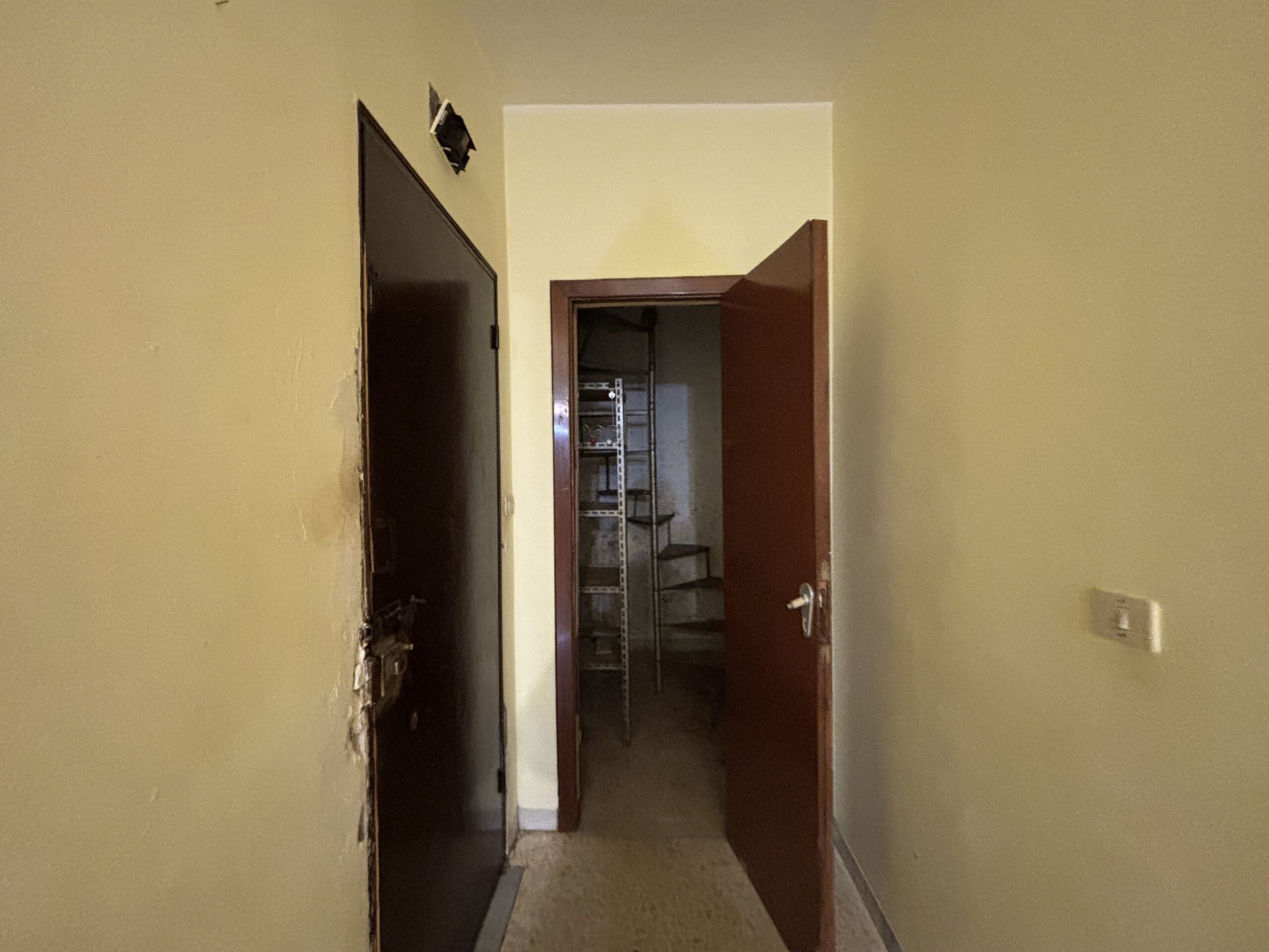 Marcellina 3 Bedroom Apartment - Centre 2km from the Sea, Close to Station and Pollino Calabria.