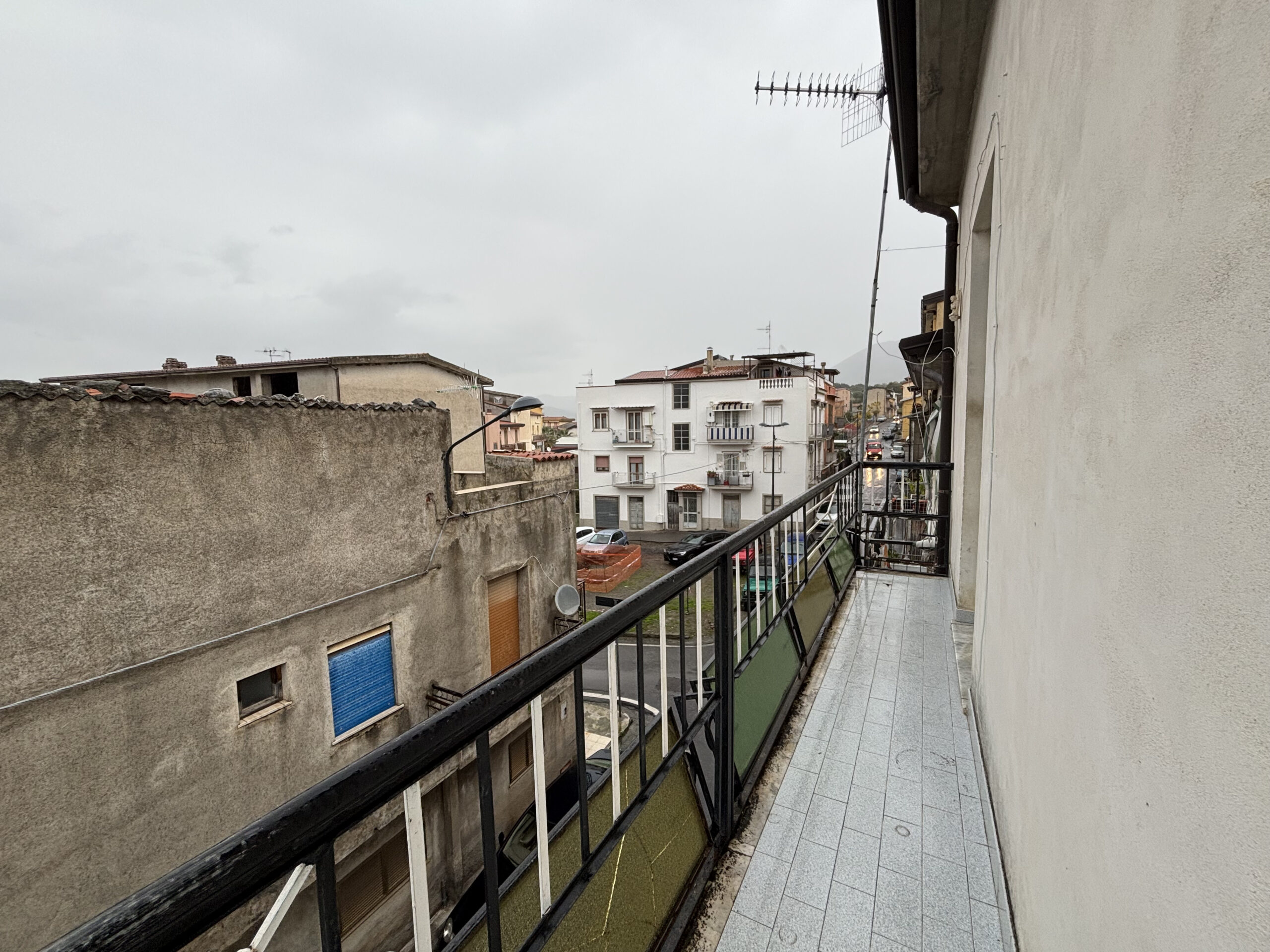 Marcellina 3 Bedroom Apartment - Centre 2km from the Sea, Close to Station and Pollino Calabria.