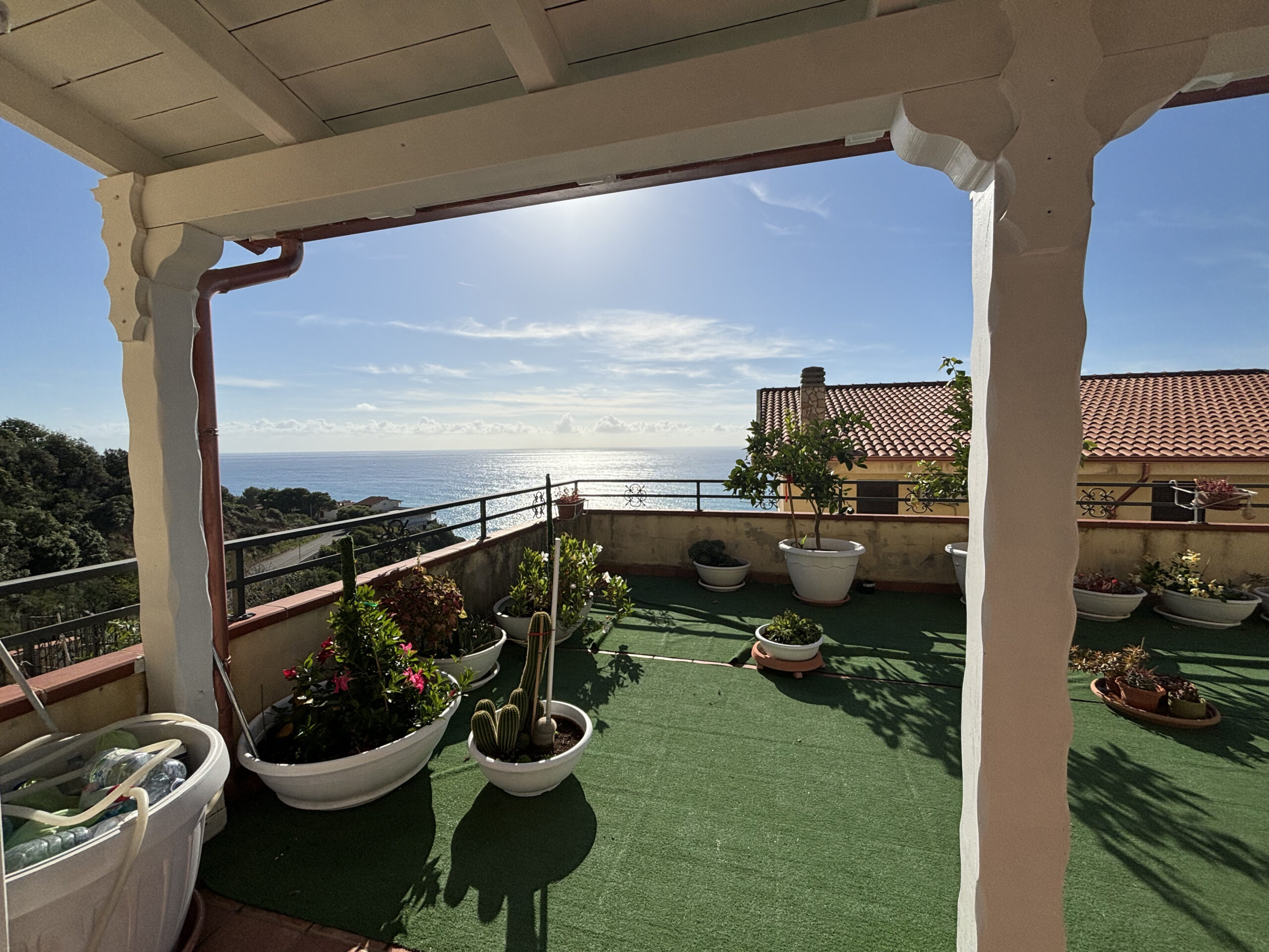 Apartment Cittadella del Capo - Terrace 50m², Sea View, Close to the Beach, Luxury Calabria.