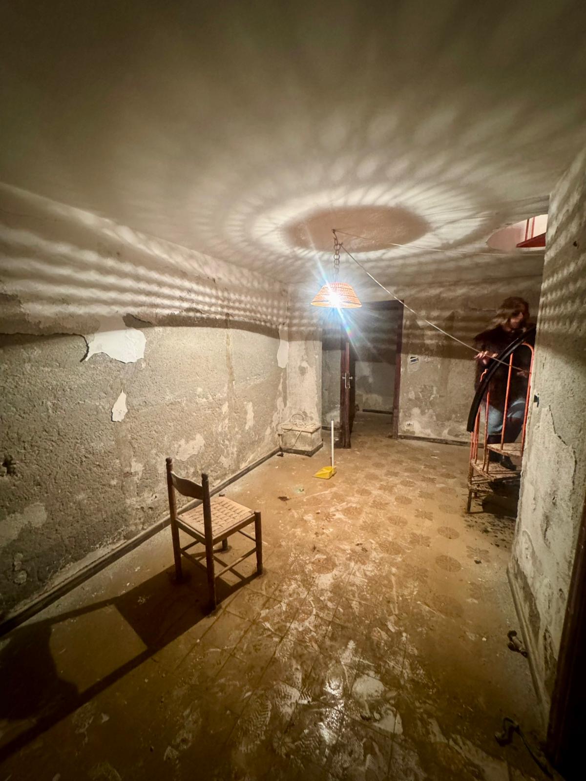 Apartment 125m² Guardia Piemontese - 50m Beach, Terrace, Potential 40m², Close to Terme Luigiane.