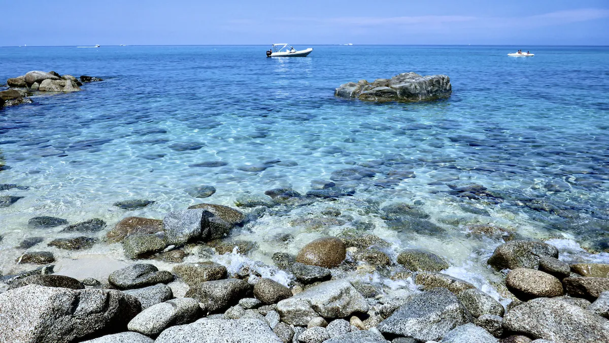 Luxurious semi-detached villa in Parghelia - Sea and Tropea views, terrace, garden, close to the beach.