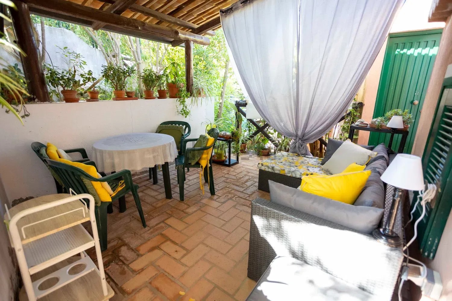 Luxurious semi-detached villa in Parghelia - Sea and Tropea views, terrace, garden, close to the beach.