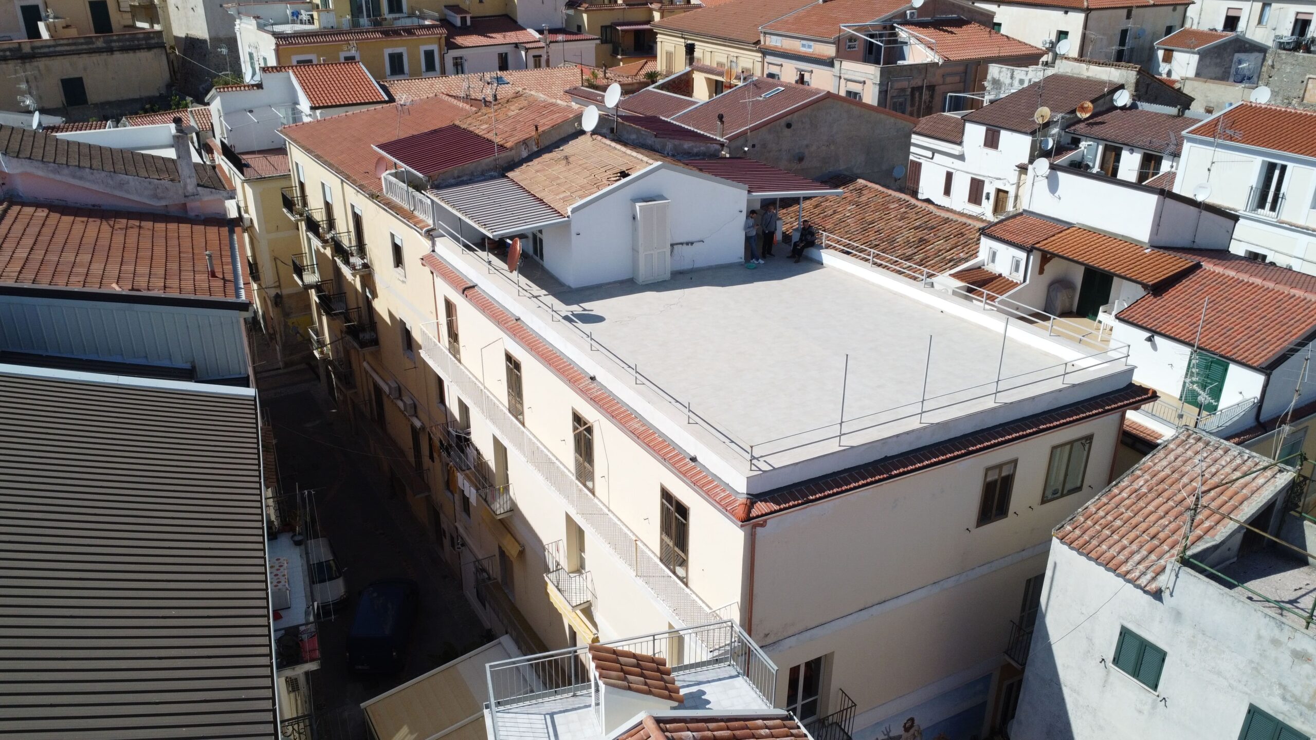 Luxurious Apartment Diamante Lungomare - 182m² with 183m² Terrace, 3 Bedrooms, Sea View.