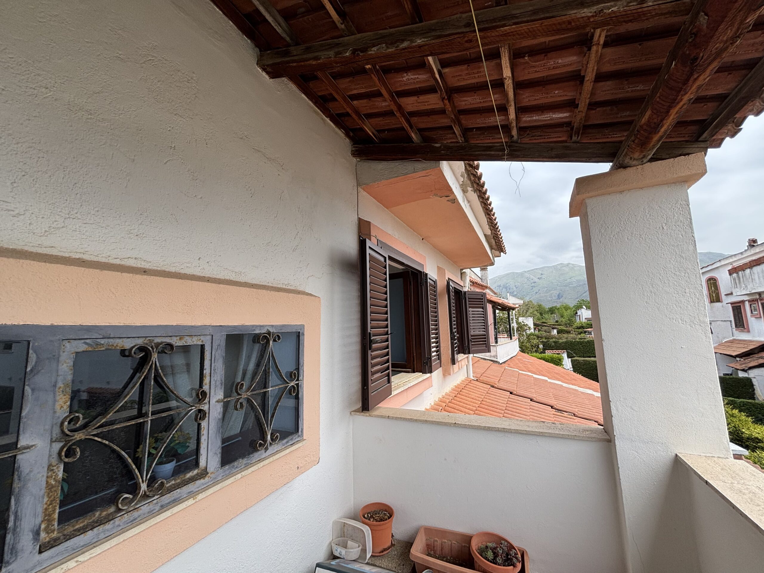 A flat on a gated estate in San Nicola Arcella.