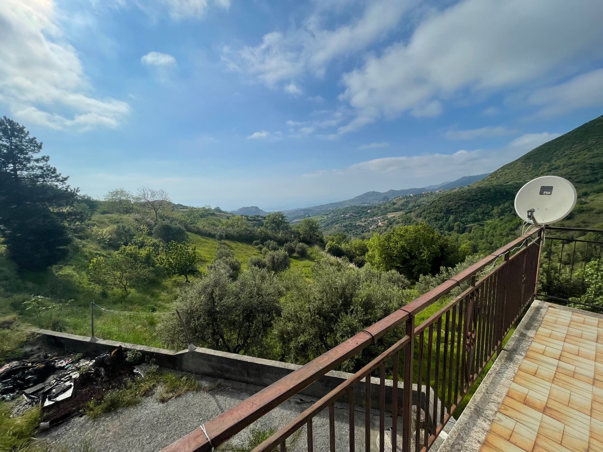 Sangineto house 357m² Panoramic - Plot 6907m², View of the Sea and Belvedere Marittimo.