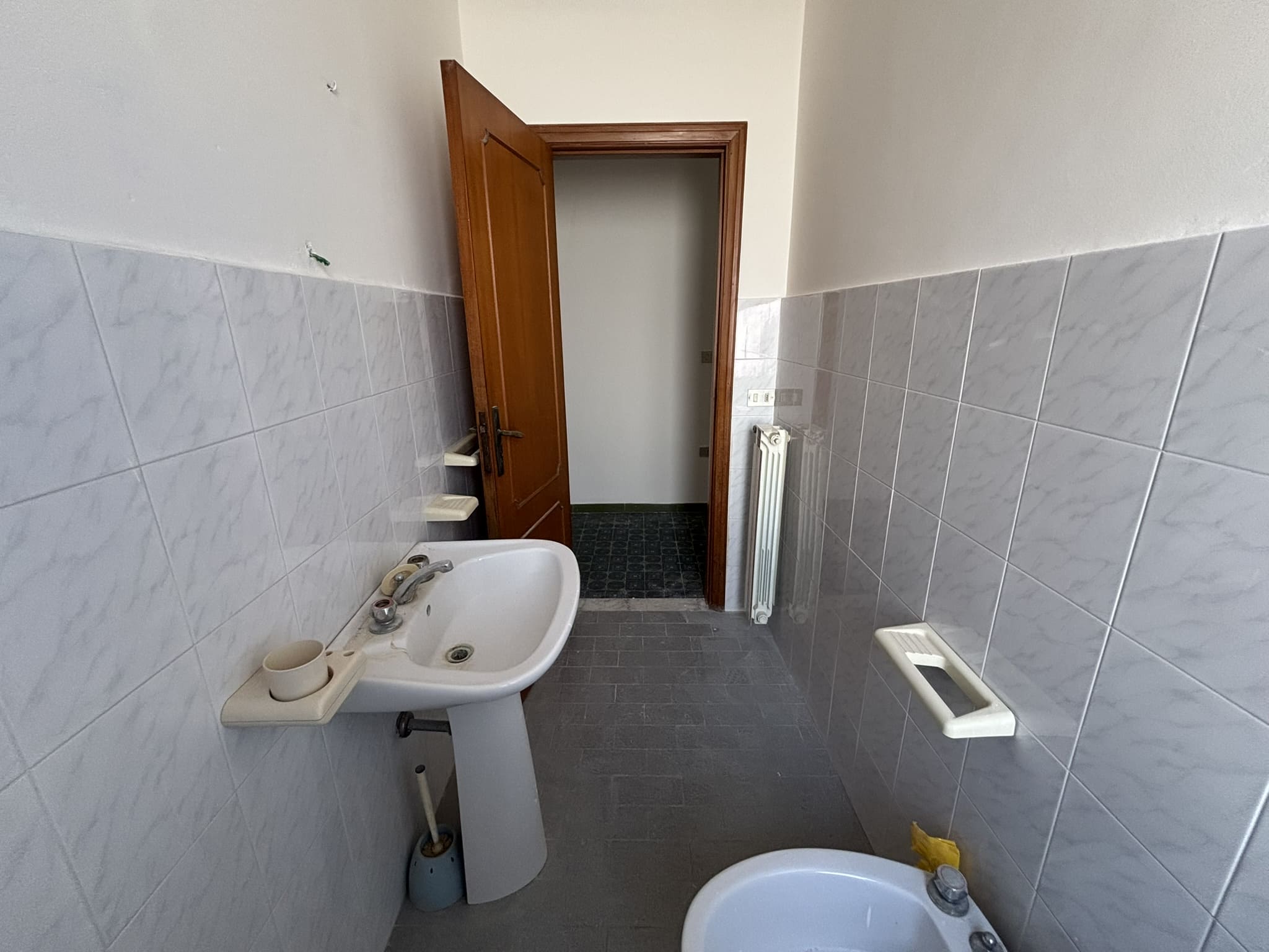 Luxurious Apartment Diamante Lungomare - 182m² with 183m² Terrace, 3 Bedrooms, Sea View.