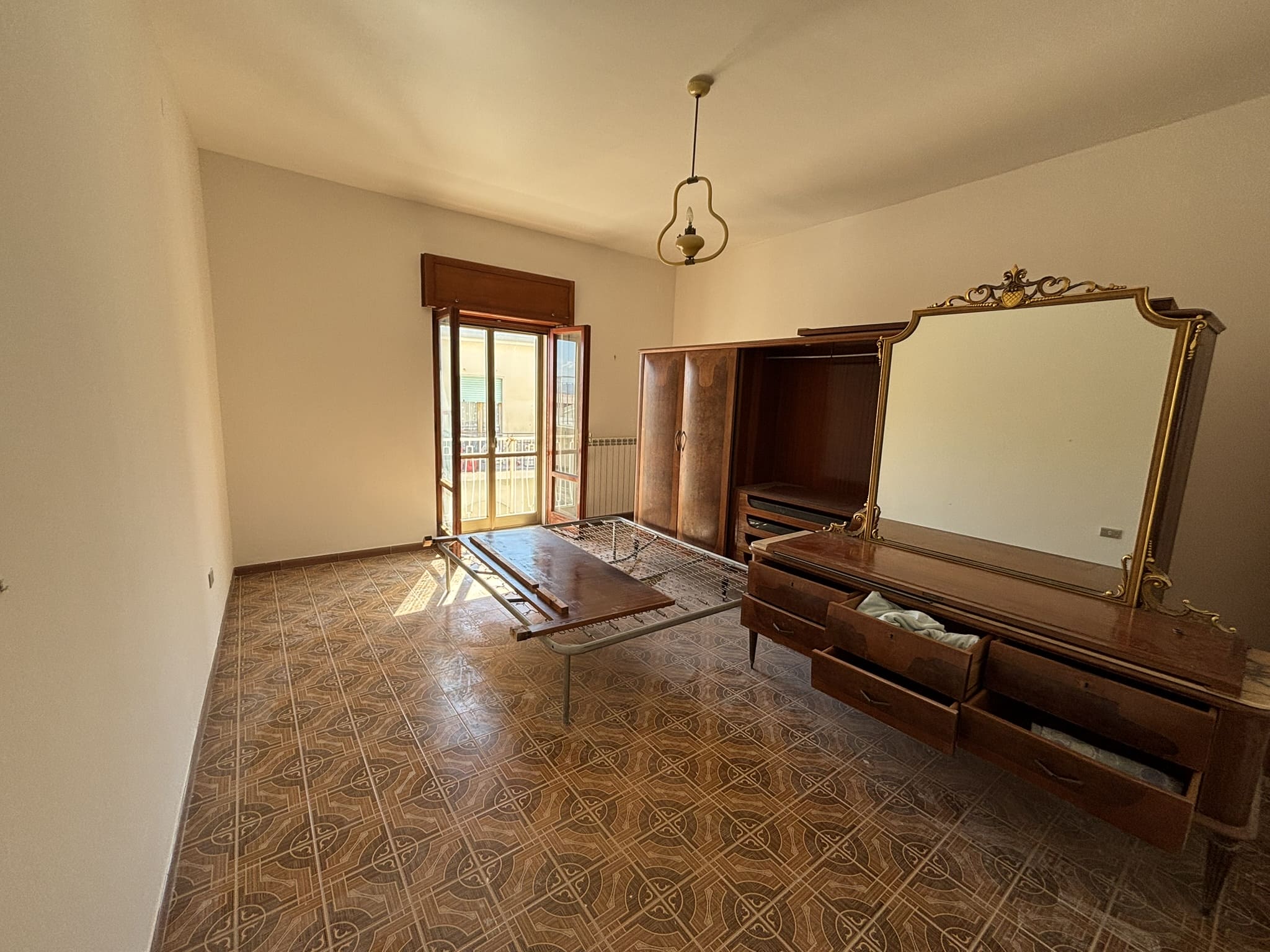 Luxurious Apartment Diamante Lungomare - 182m² with 183m² Terrace, 3 Bedrooms, Sea View.