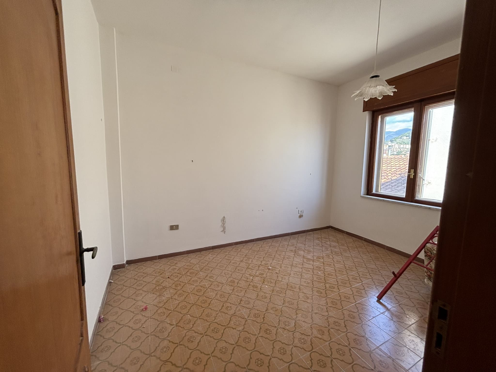 Luxurious Apartment Diamante Lungomare - 182m² with 183m² Terrace, 3 Bedrooms, Sea View.