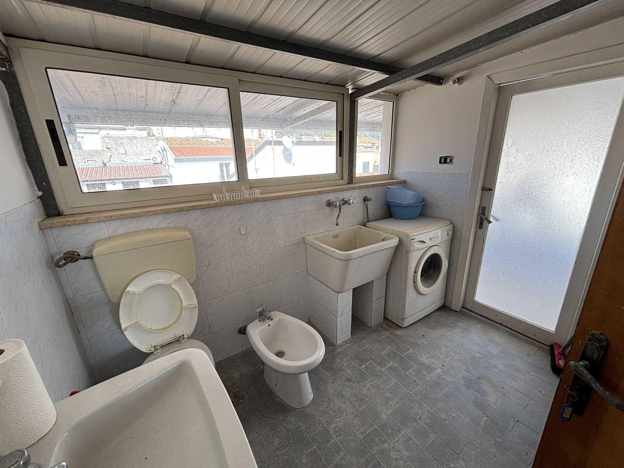 Luxurious Apartment Diamante Lungomare - 182m² with 183m² Terrace, 3 Bedrooms, Sea View.