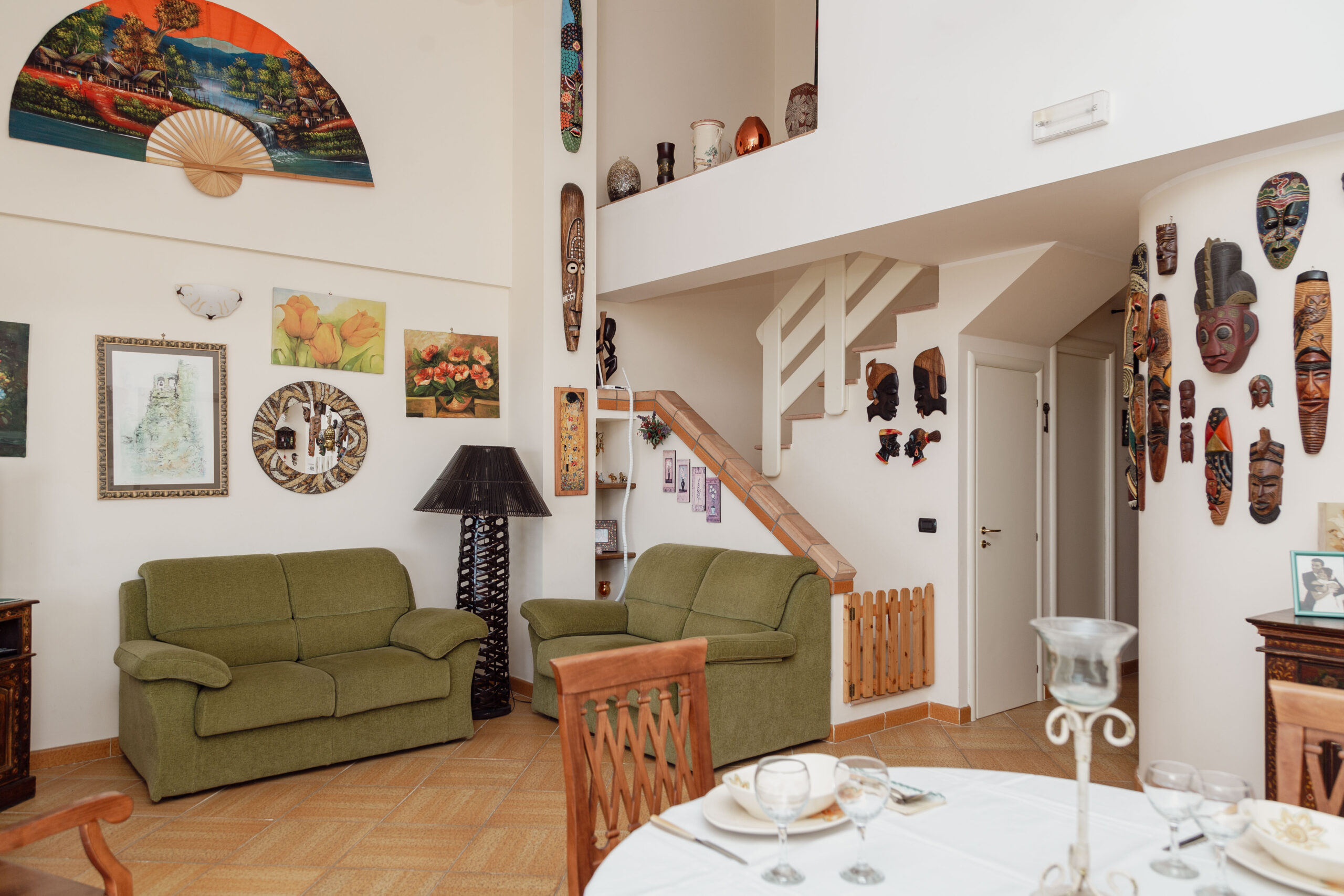 Villa Bellavista - semi-detached house in Staletti, panoramic sea views, private parking.