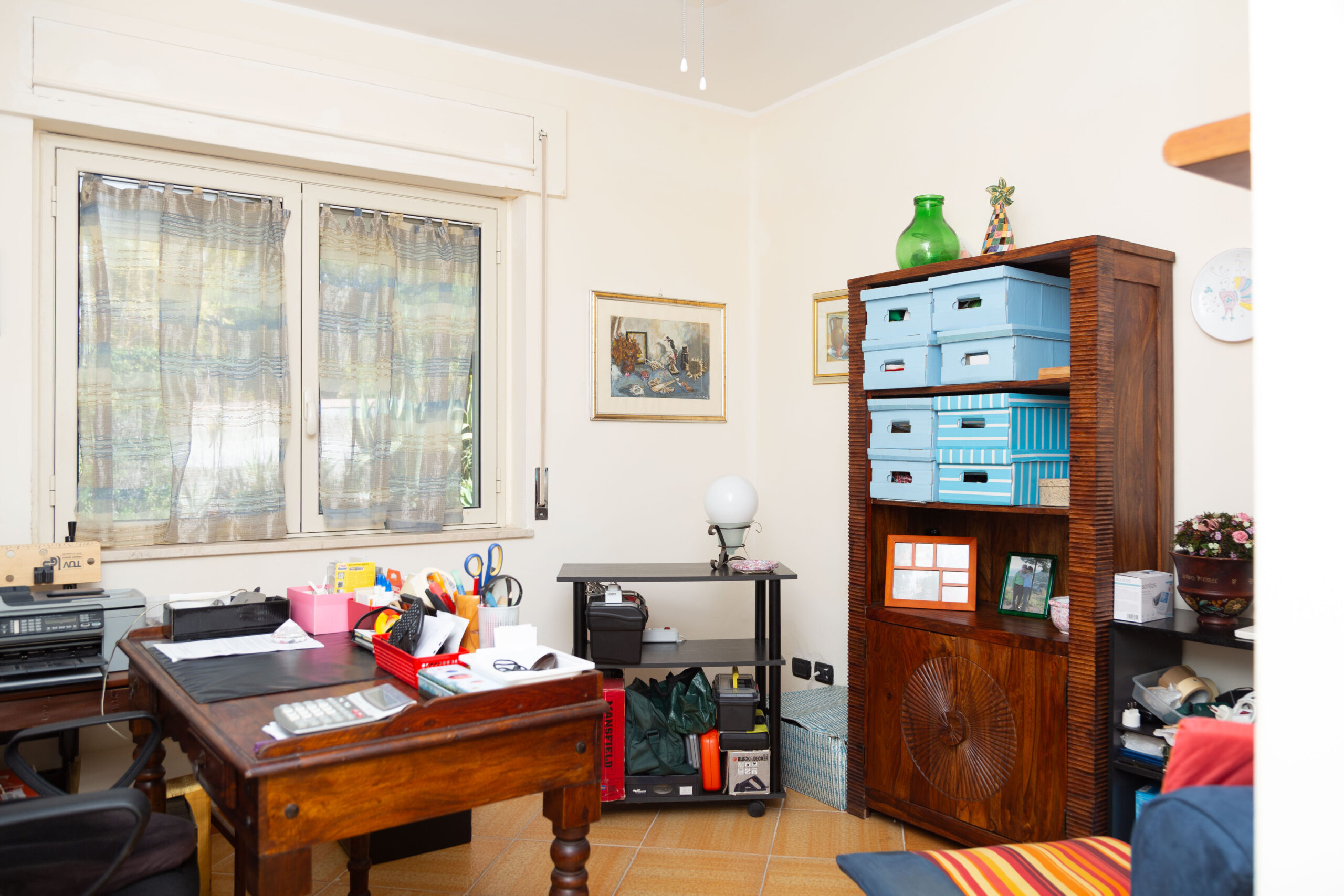 Villa Bellavista - semi-detached house in Staletti, panoramic sea views, private parking.