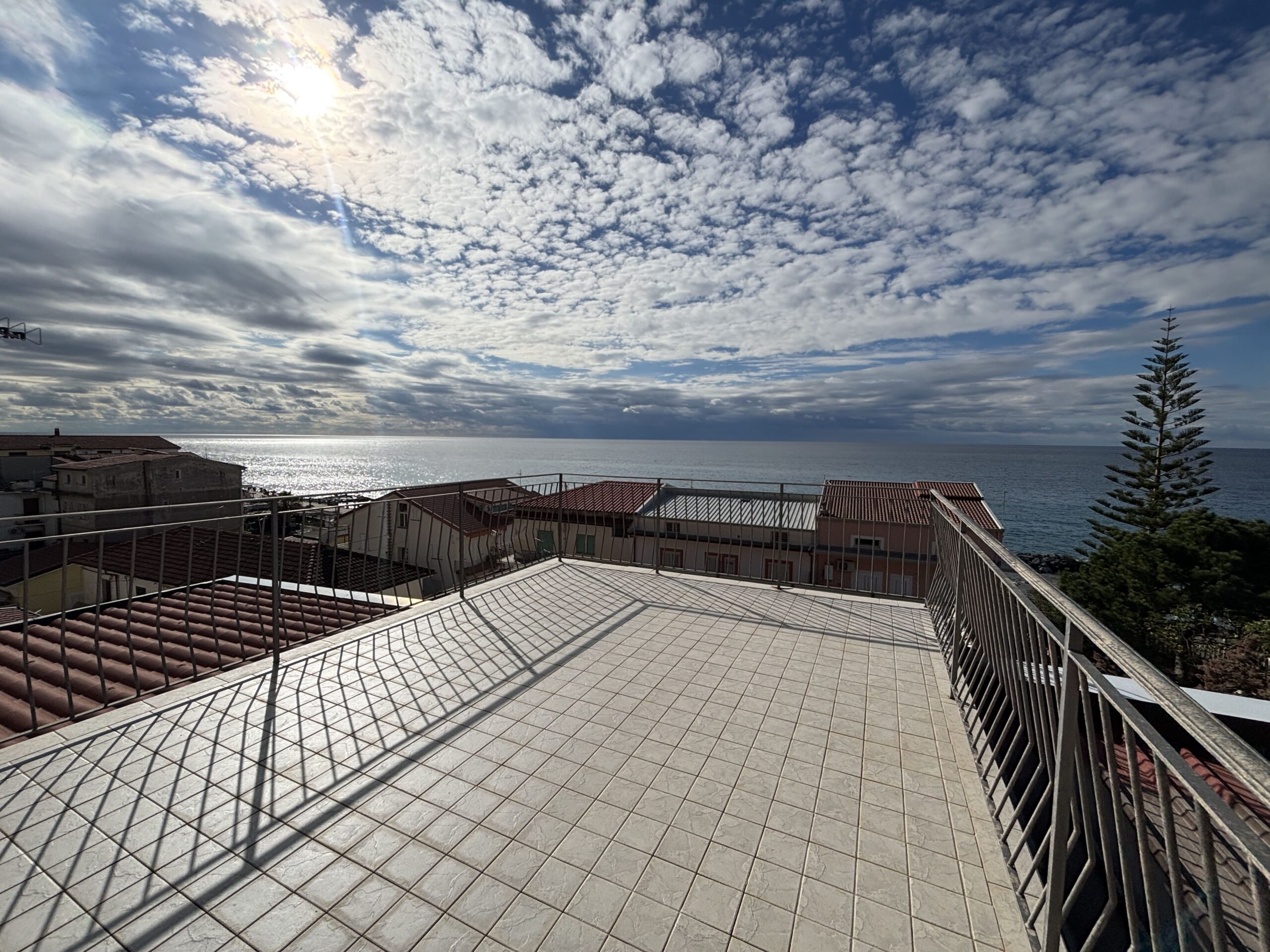 Acquappesa 95m² Apartment - Ready to Move In, Marble, 6 Rooms, Elevated Ground Floor.