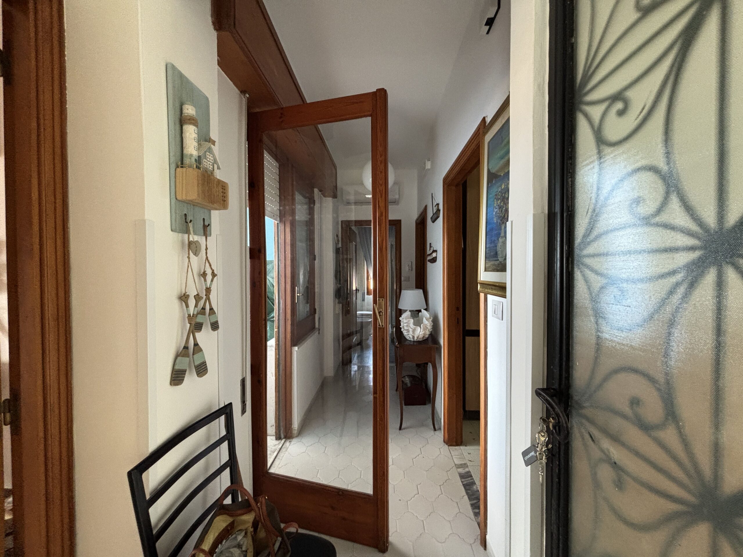 Acquappesa 95m² Apartment - Ready to Move In, Marble, 6 Rooms, Elevated Ground Floor.