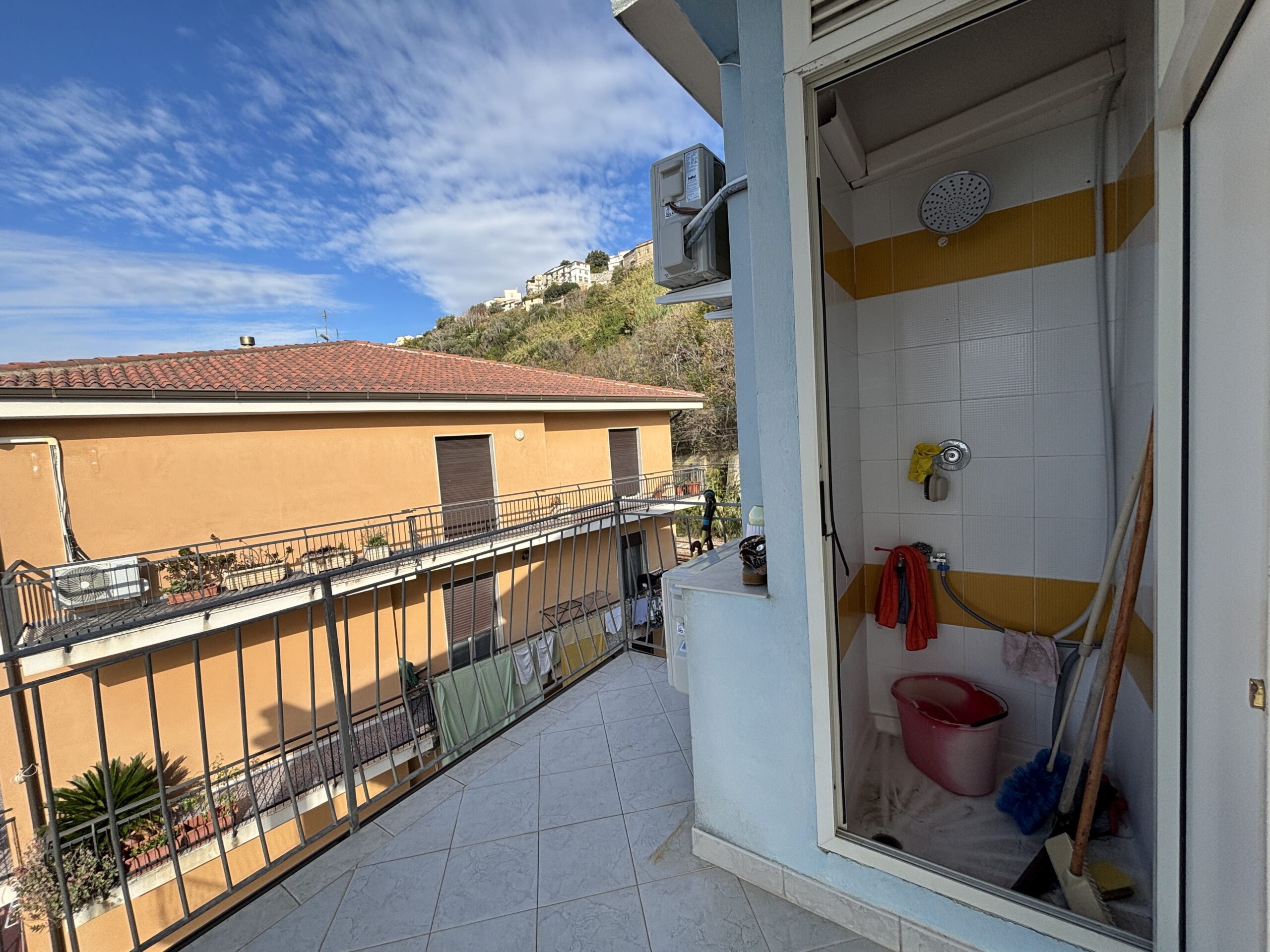 Acquappesa 95m² Apartment - Ready to Move In, Marble, 6 Rooms, Elevated Ground Floor.