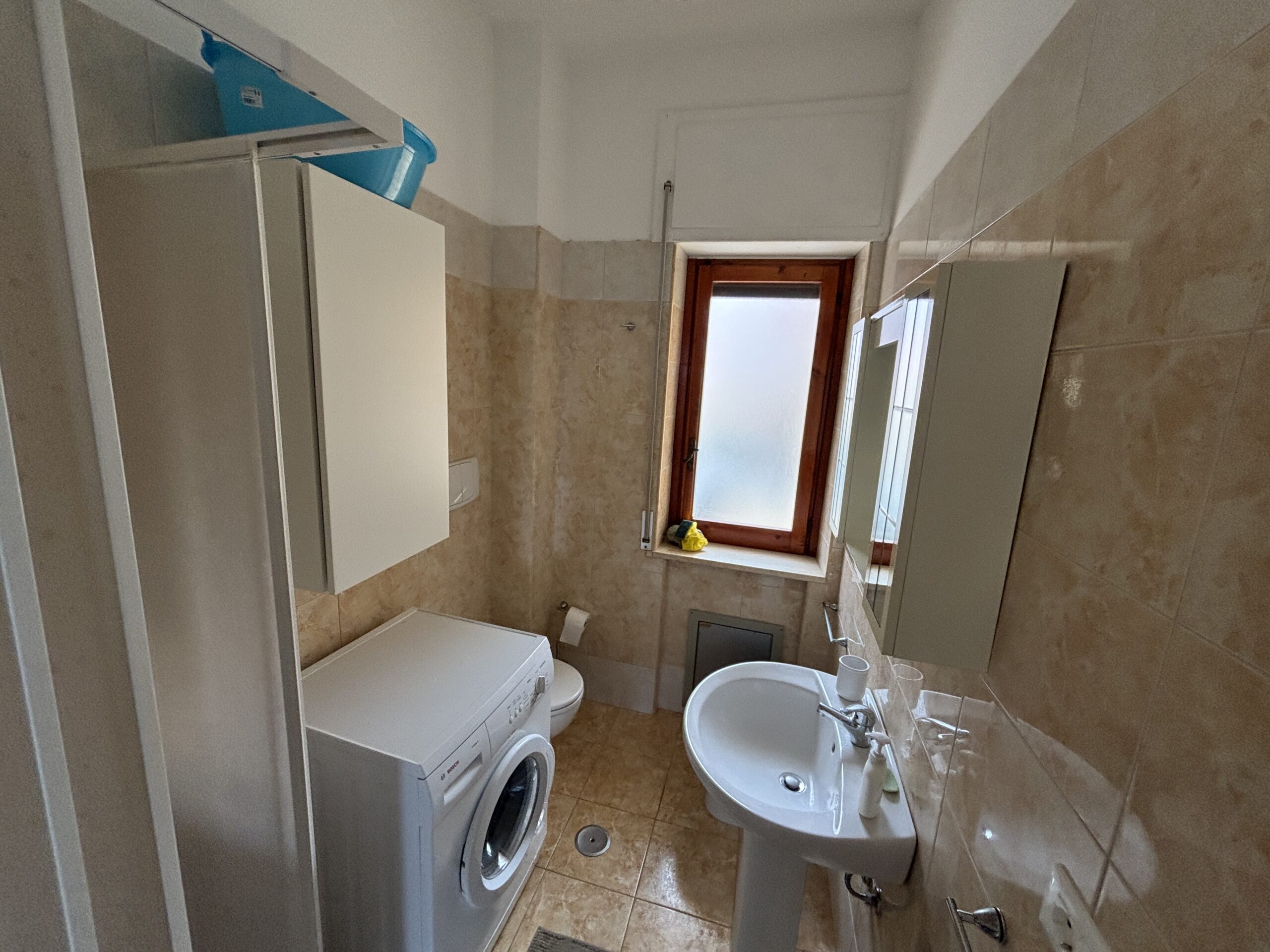 Apartment 125m² Guardia Piemontese - 50m Beach, Terrace, Potential 40m², Close to Terme Luigiane.