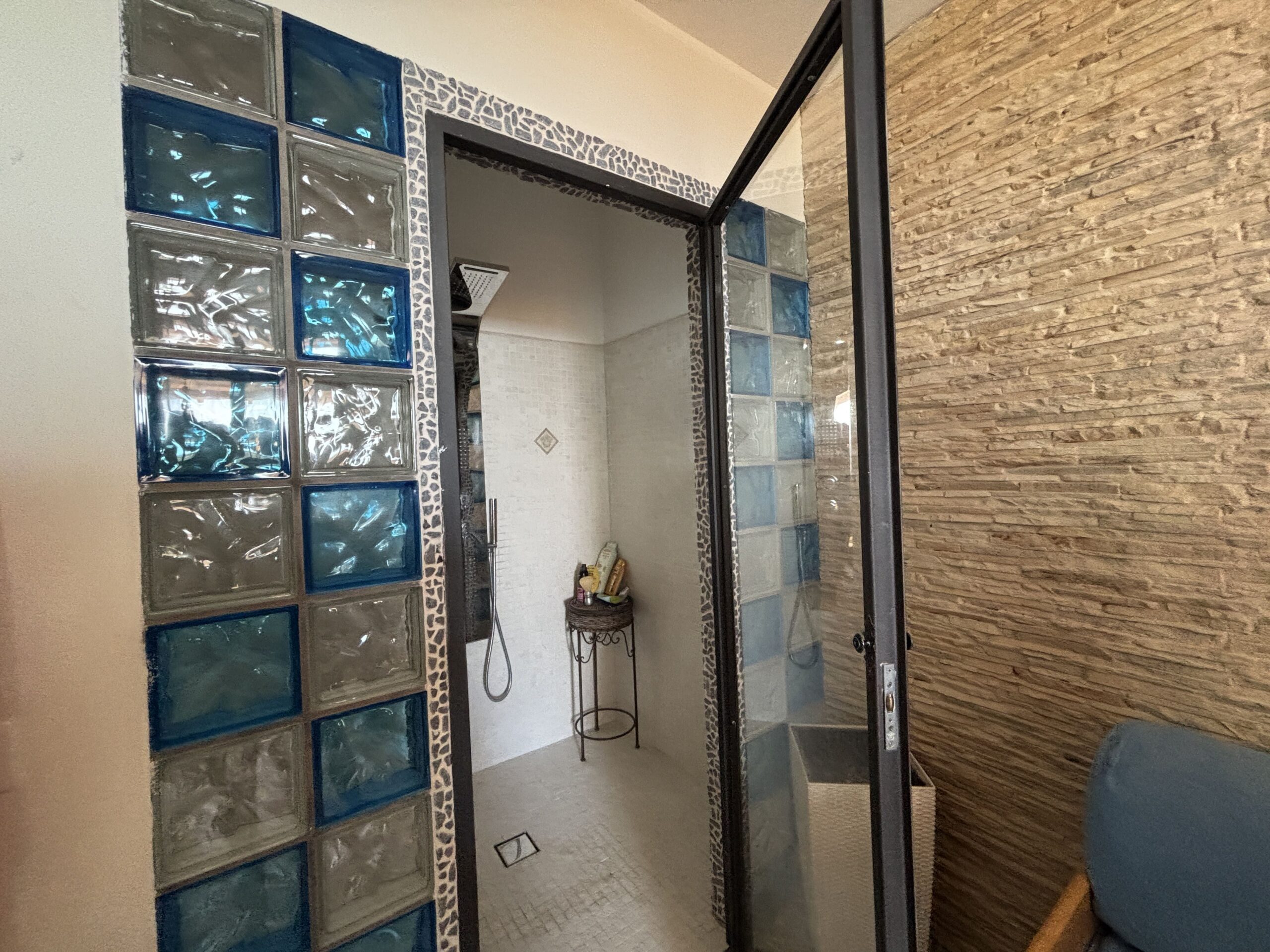 Elegant split-level flat in Belvedere Marittimo.