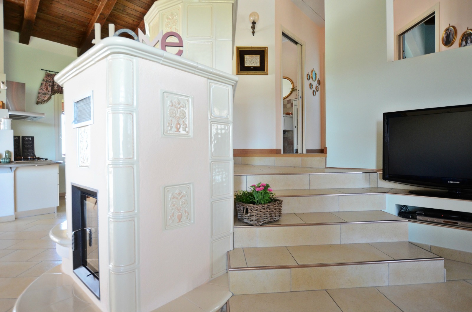 Ecological villa from a designer in Tuscany!.