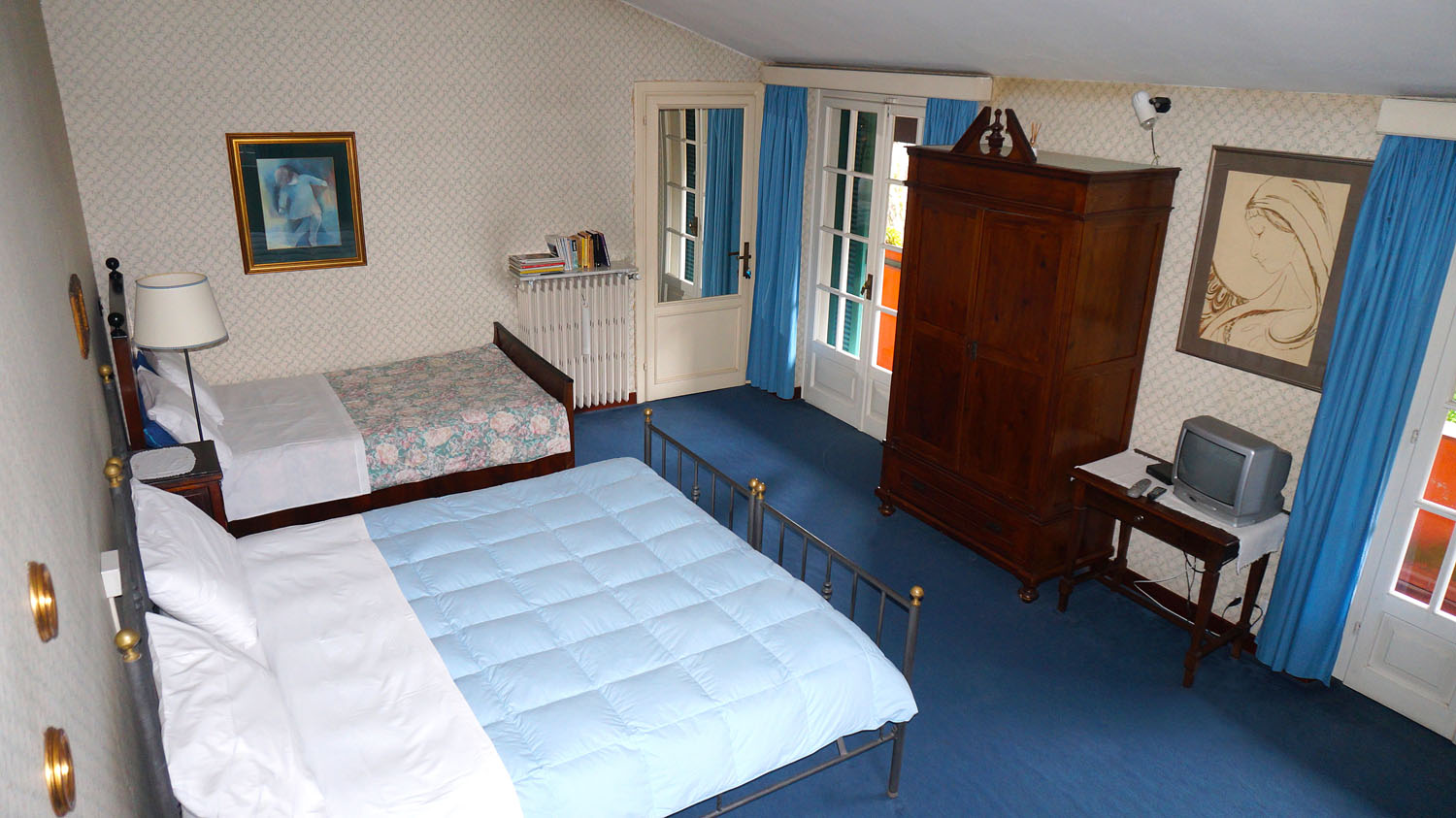 Prestiżowa willa wśród zieleni z oszałamiającym ogrodem w Carrara