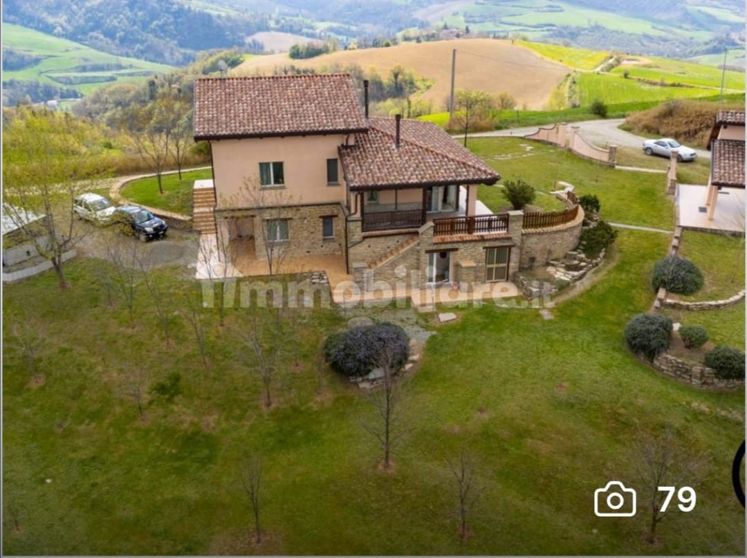 Ecological villa from a designer in Tuscany!.