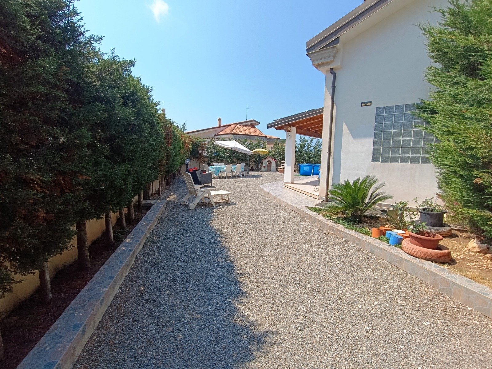 San Nicola Arcella - villa with garage, garden, heating and air conditioning.