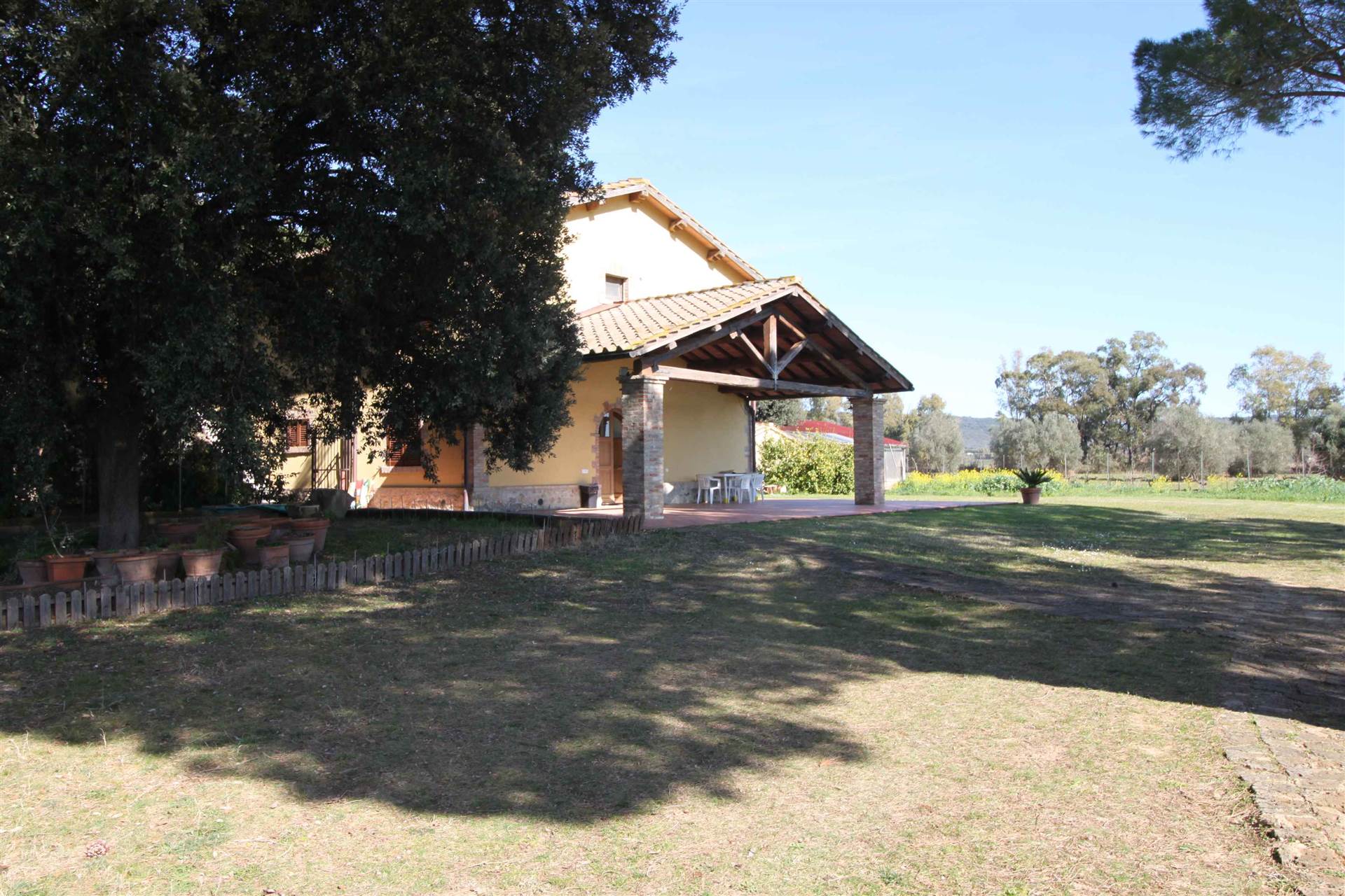 Piękna willa o wysokim standardzie w toskańskim Grosseto