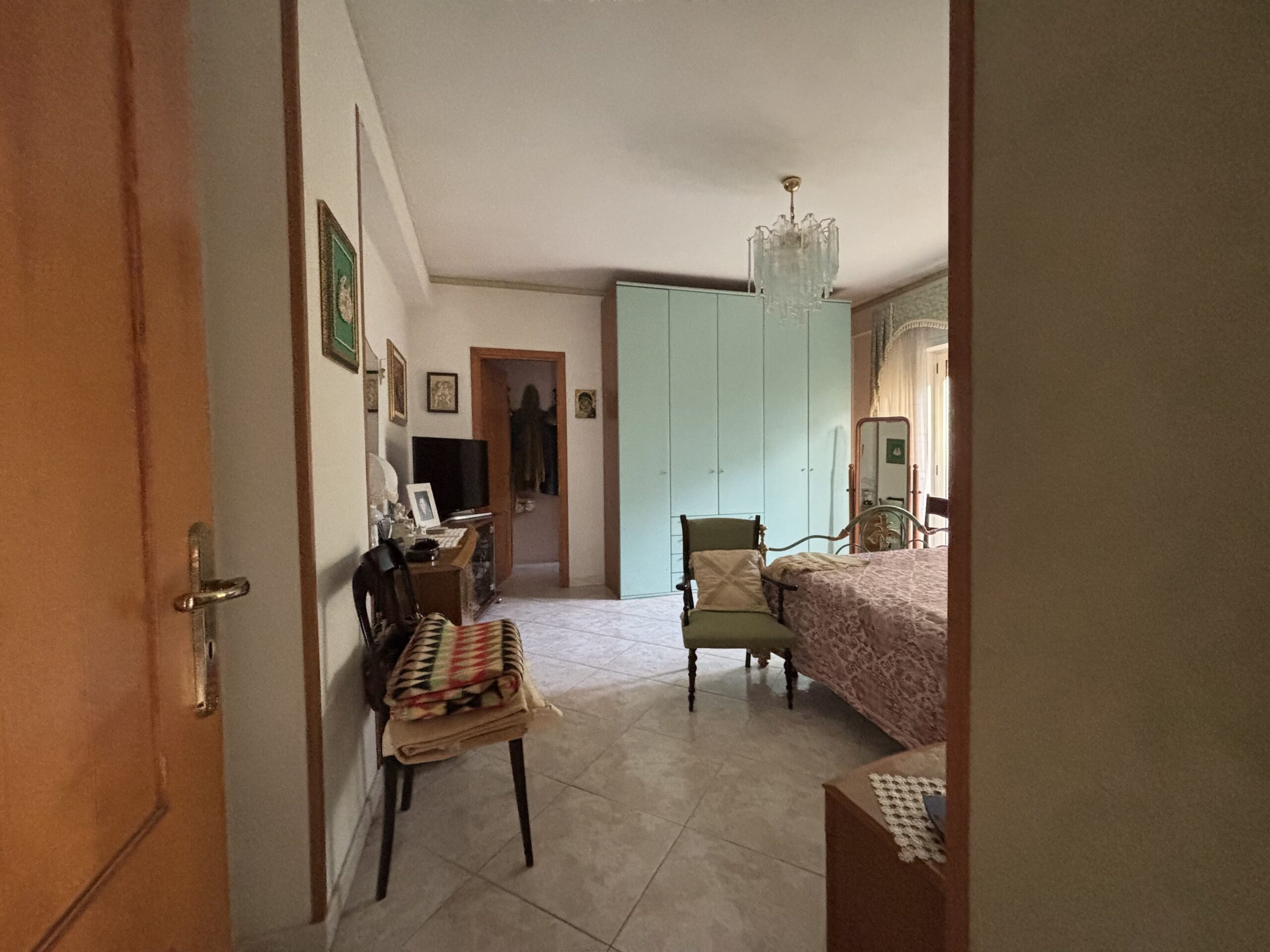 A flat with garden and garage on Parco Le Piramidi estate, Scalea.