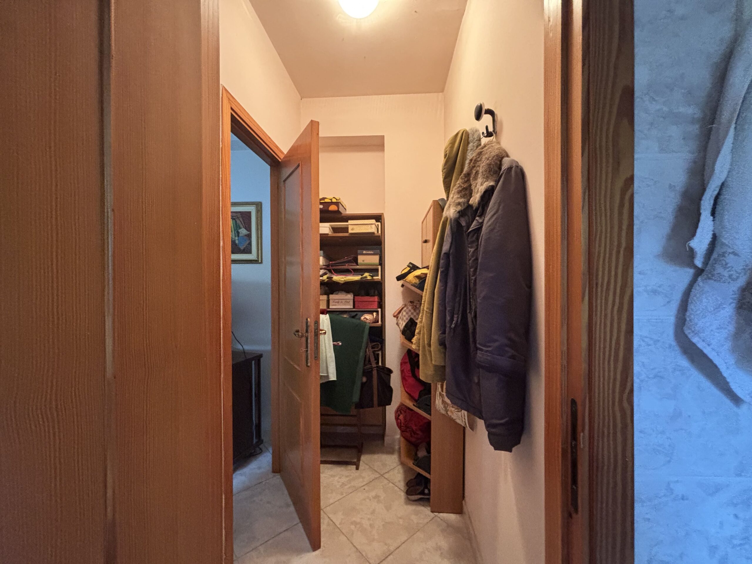 A flat with garden and garage on Parco Le Piramidi estate, Scalea.