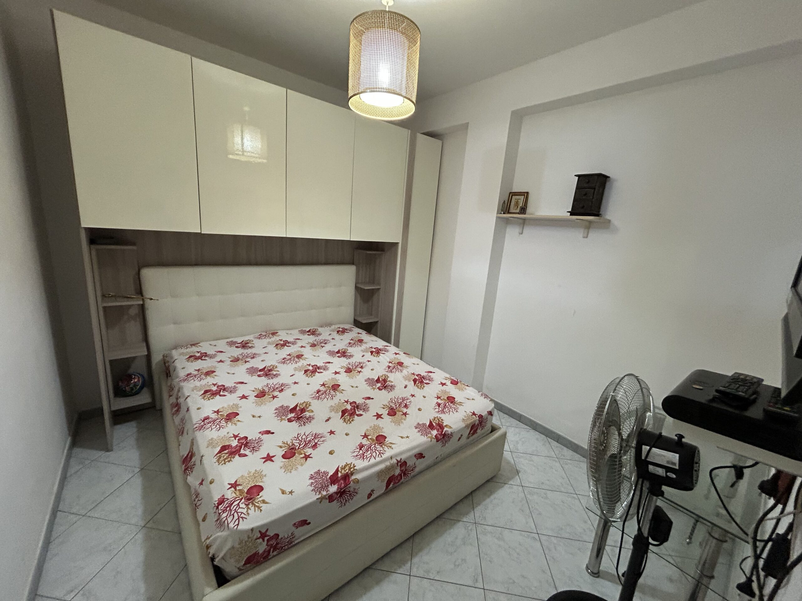 A flat with terrace on the gated Parco Punta Felice estate in Scalea.