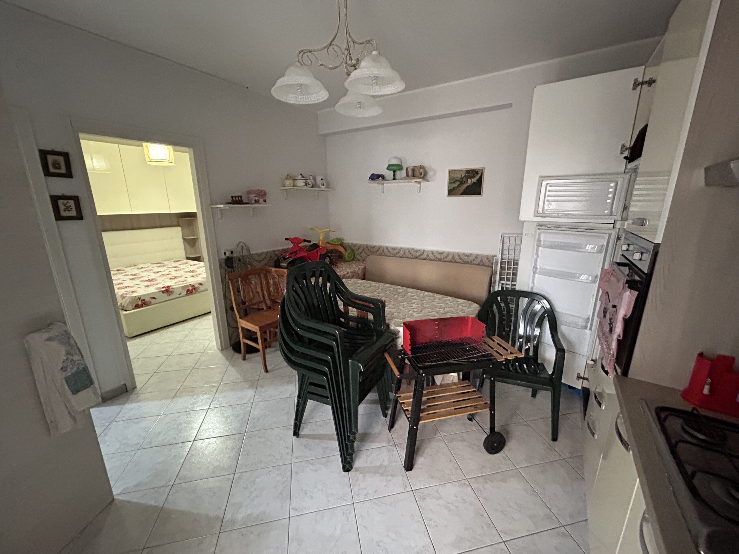 A flat with terrace on the gated Parco Punta Felice estate in Scalea.