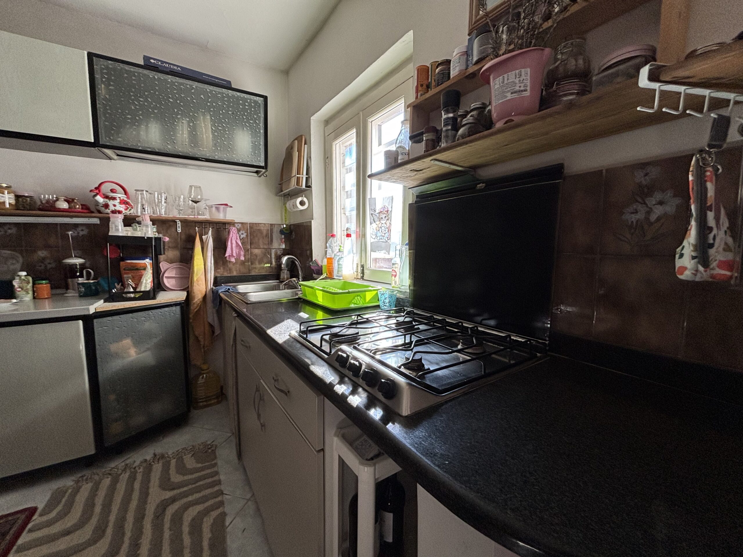 Asylum with mountain views - independent house with large plot in Termoli.