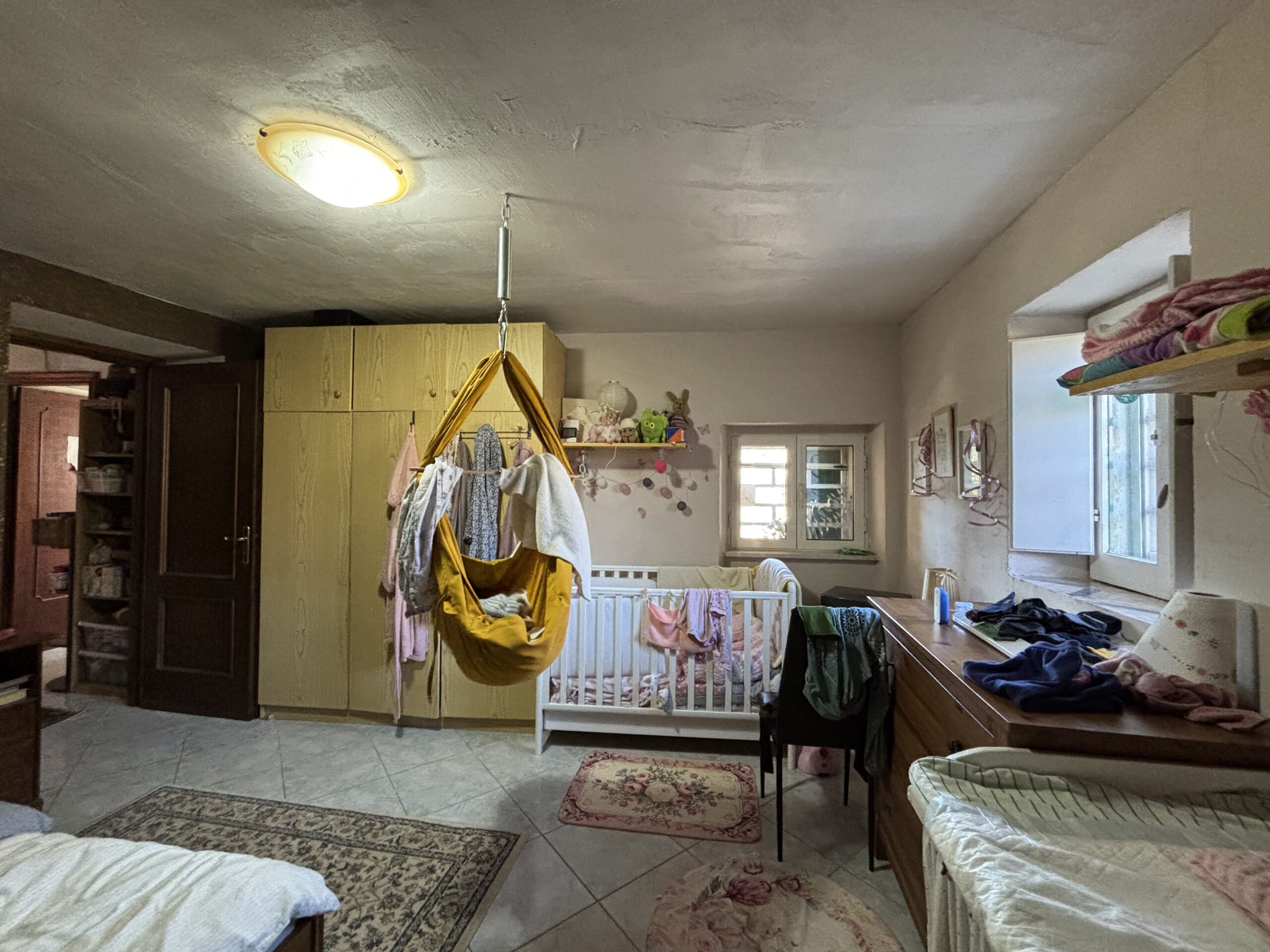 Asylum with mountain views - independent house with large plot in Termoli.