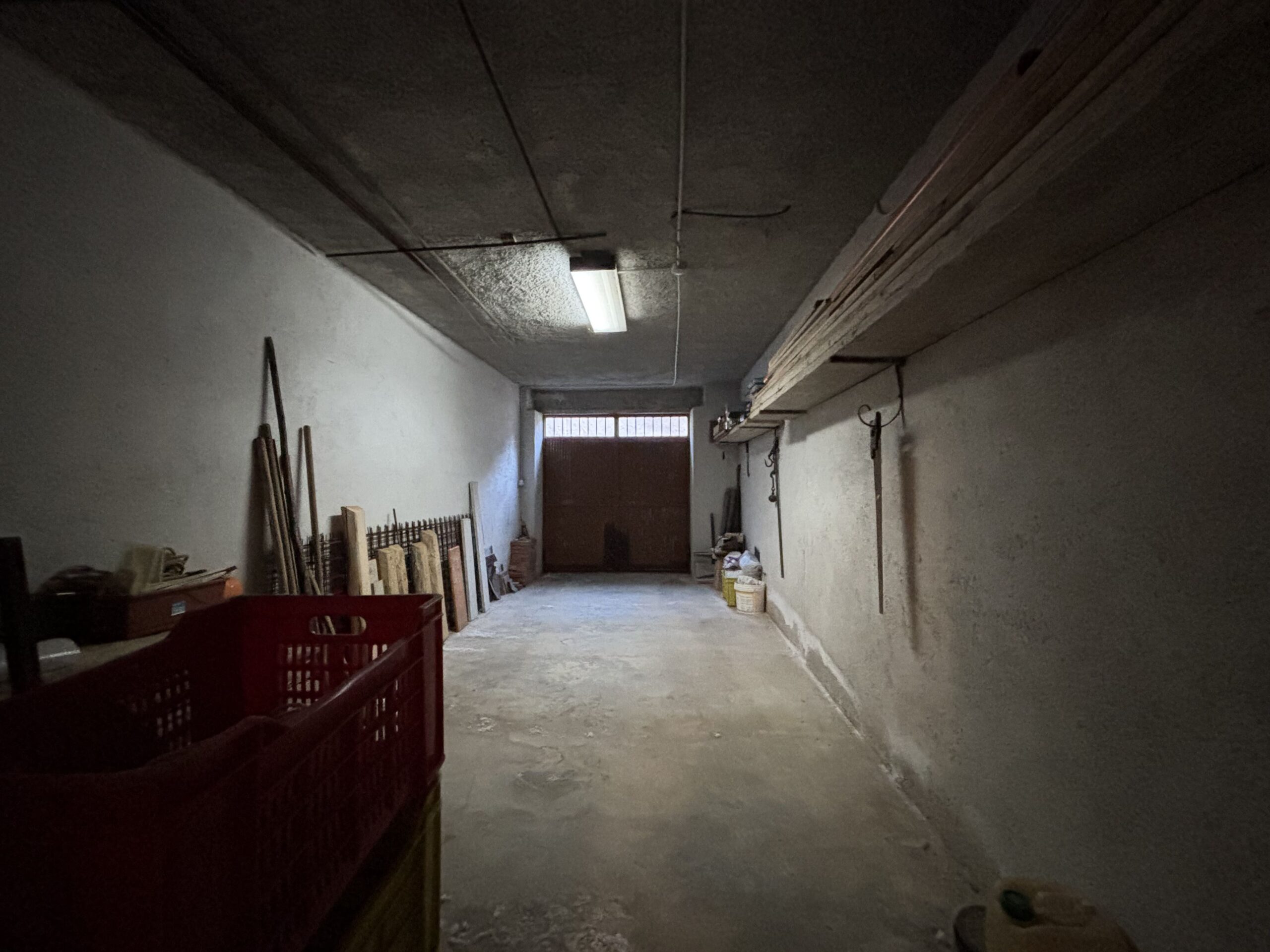 Lauria - independent house with great potential.