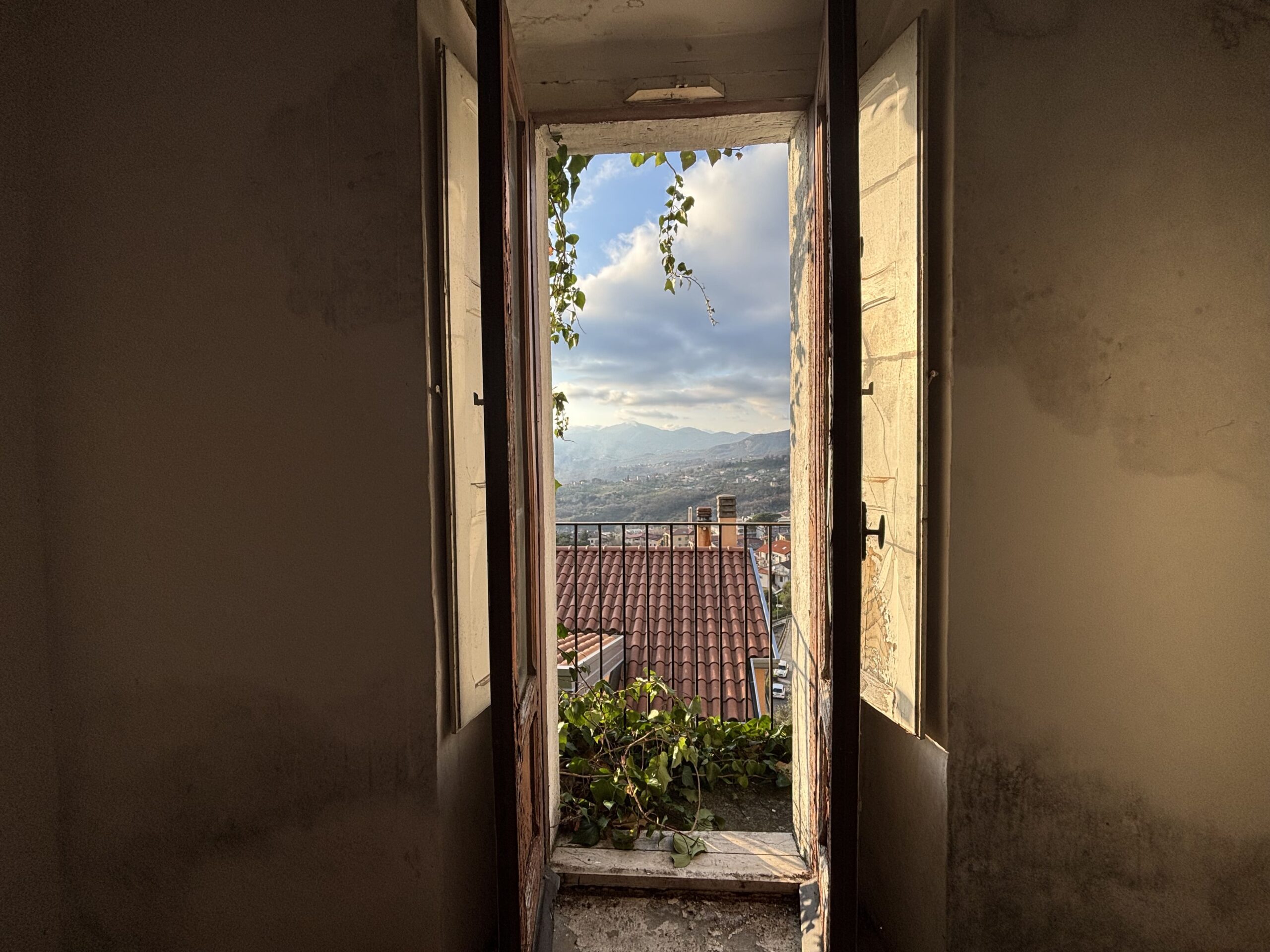 Home to be renovated in Lauria, province of Potenza.