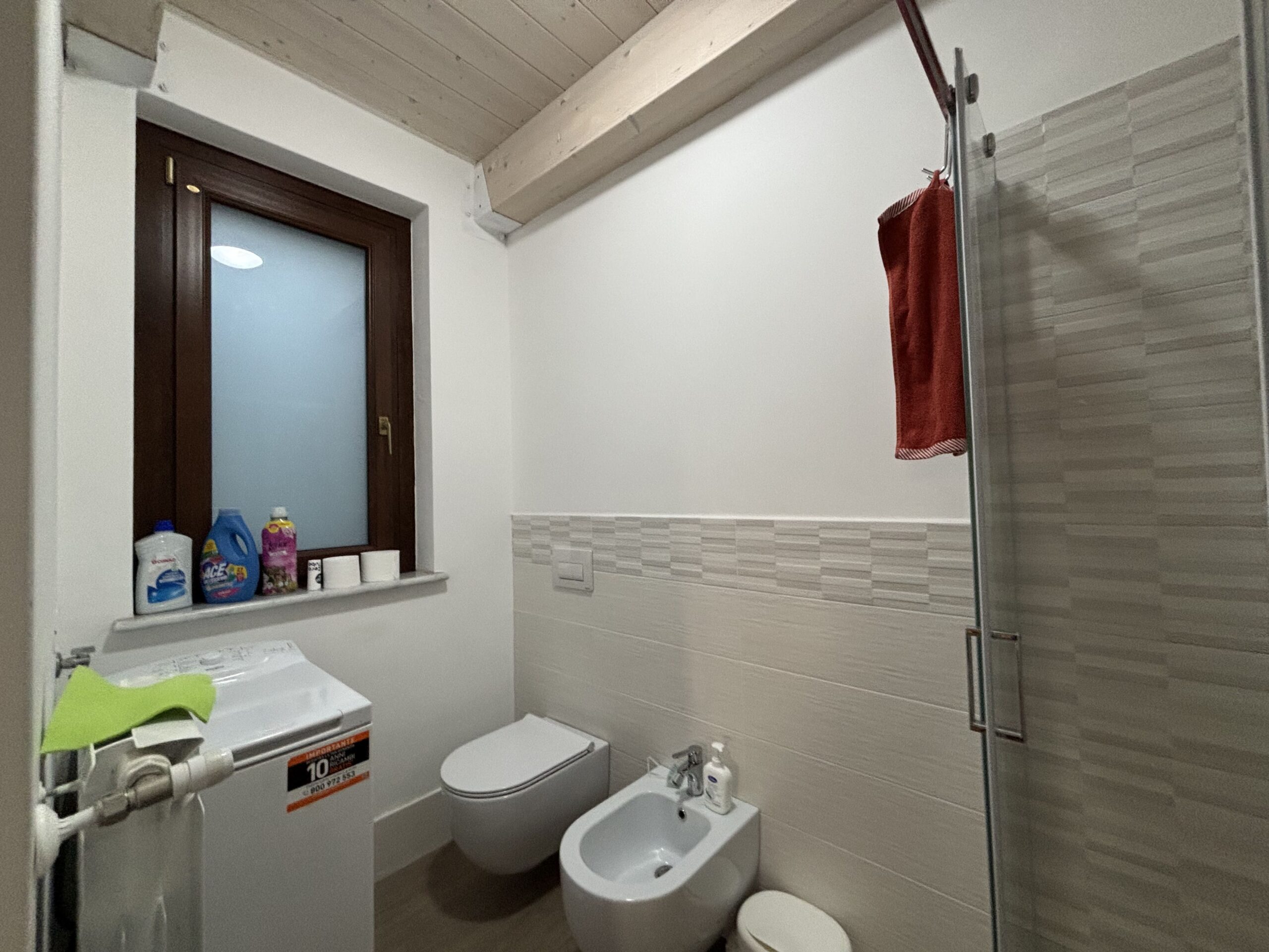 Modern furnished house with mountain views in Lauria.