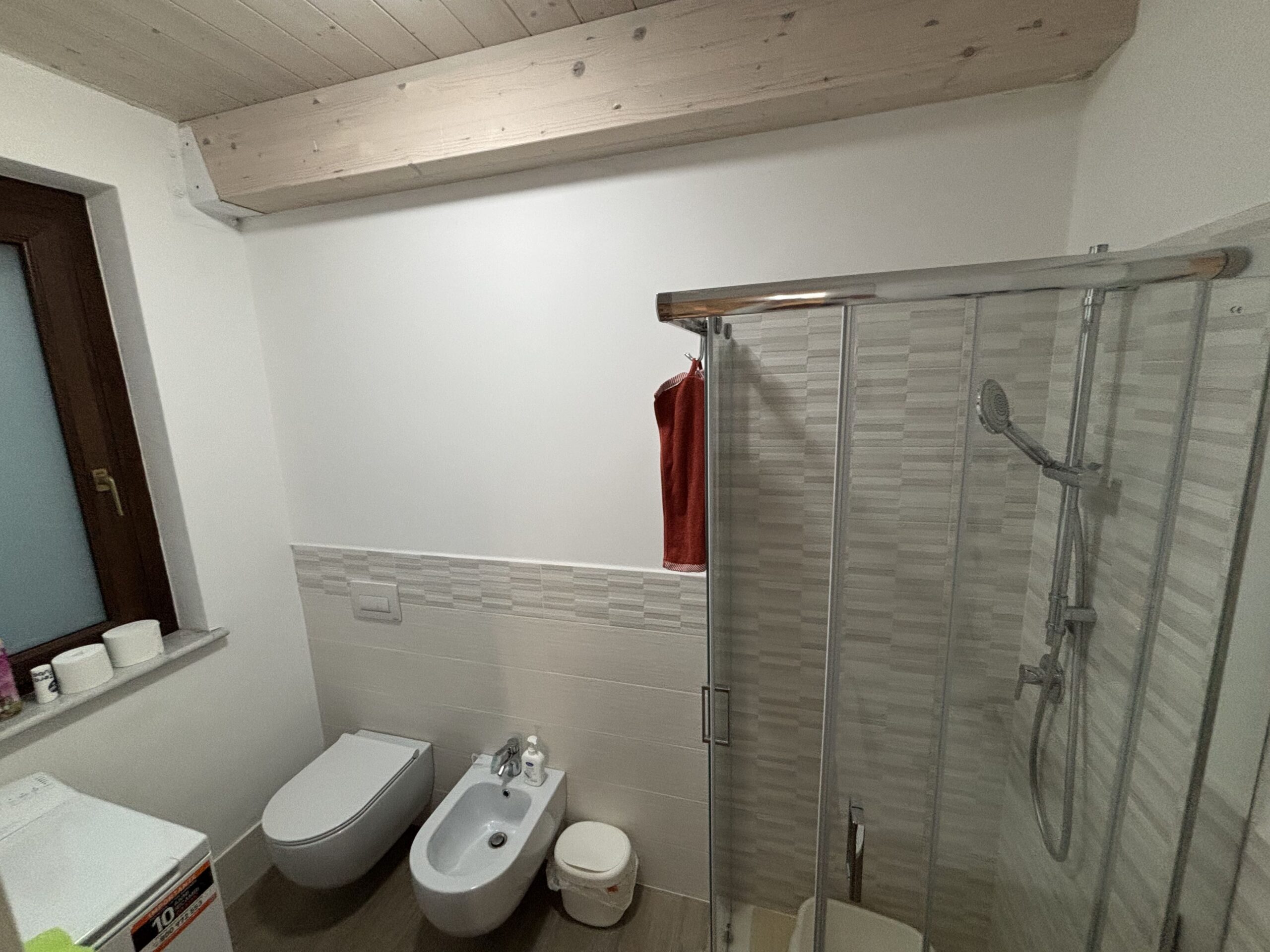 Modern furnished house with mountain views in Lauria.