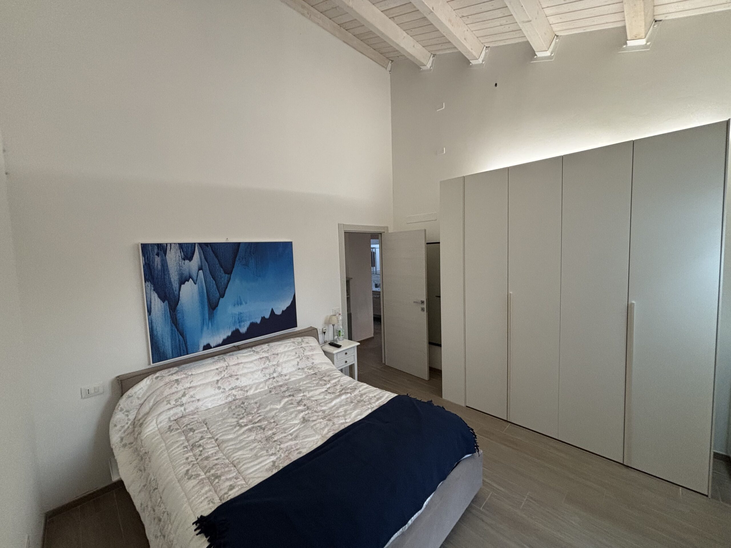 Modern furnished house with mountain views in Lauria.