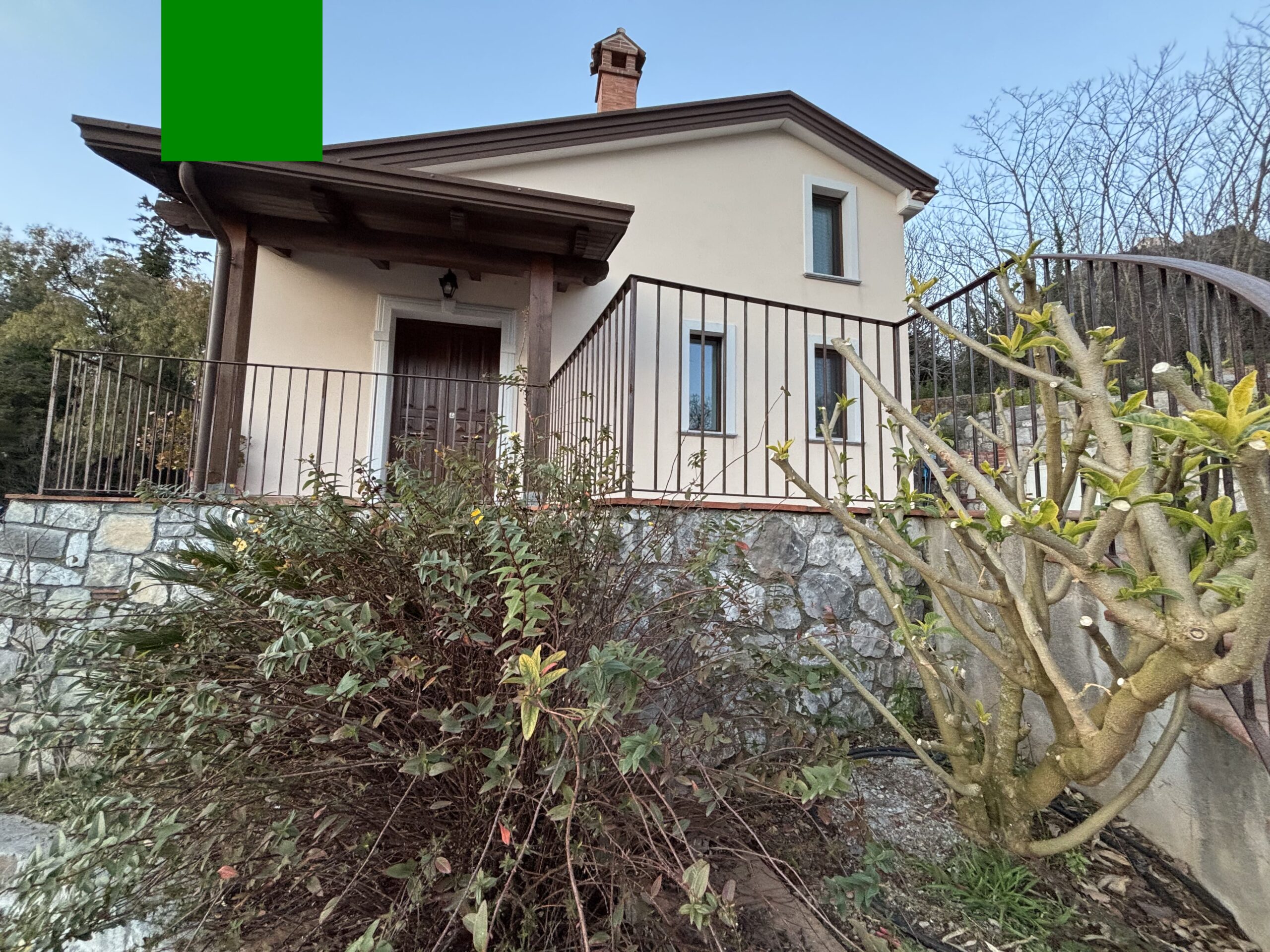 Modern furnished house with mountain views in Lauria.