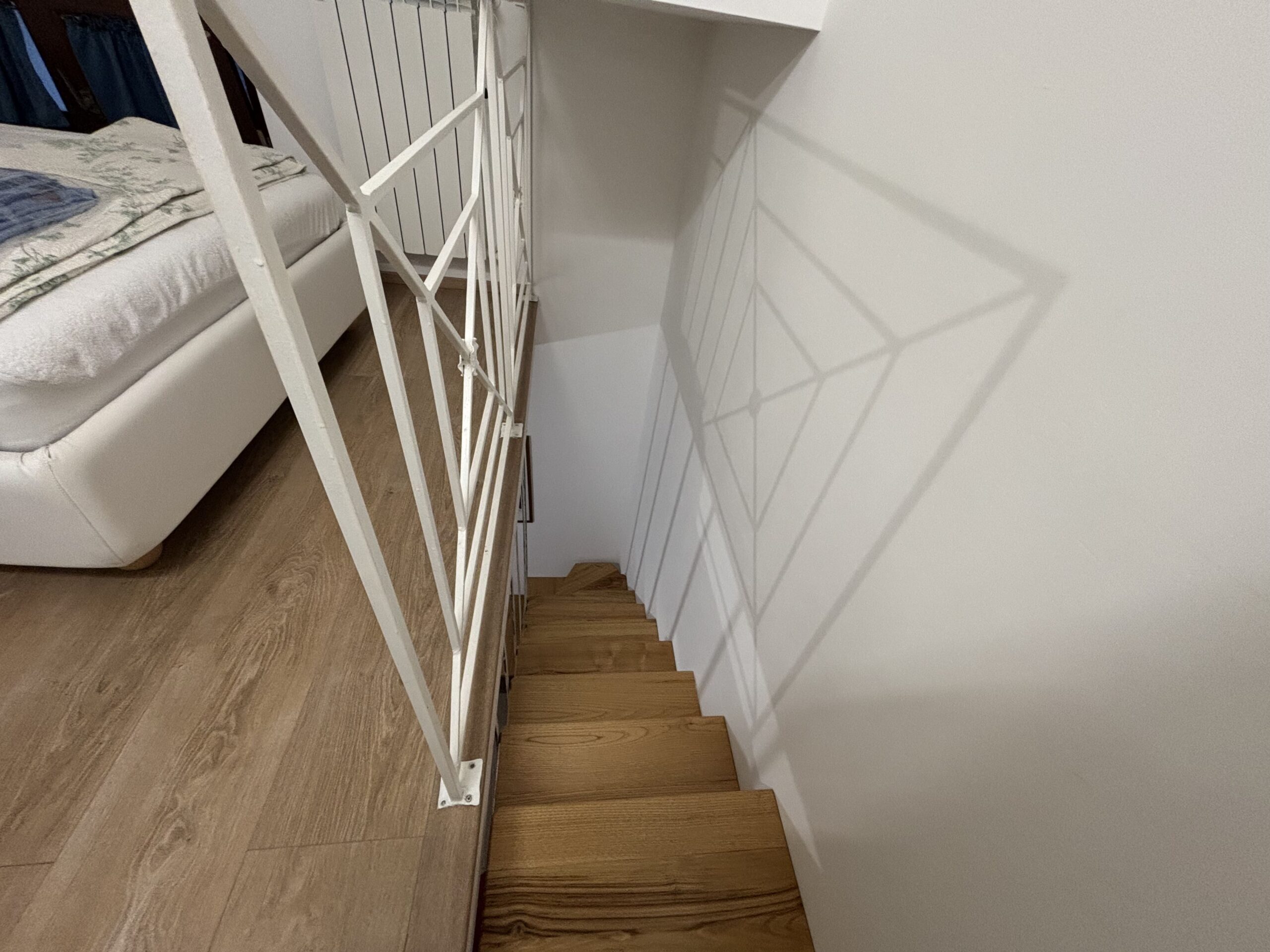 Modern furnished house with mountain views in Lauria.