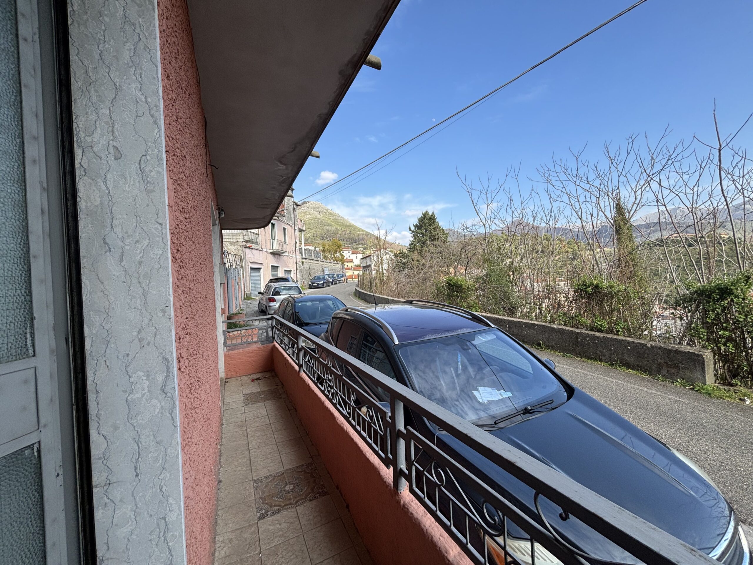 Tortora - flat with mountain view.