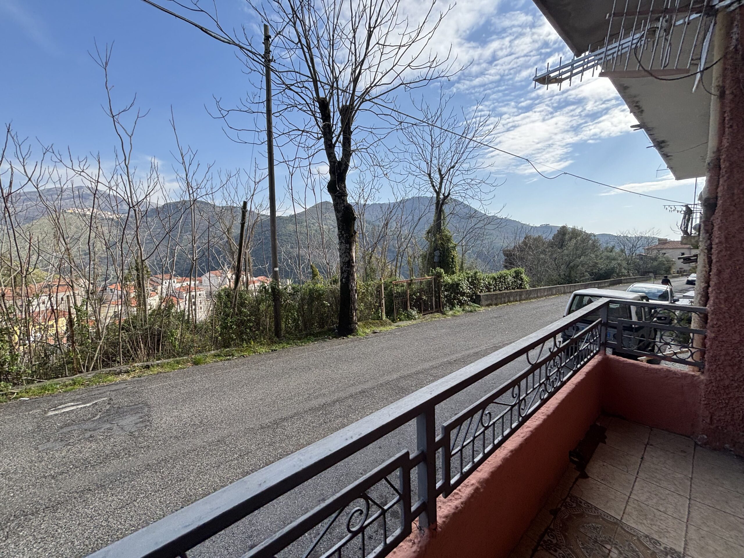 Tortora - flat with mountain view.