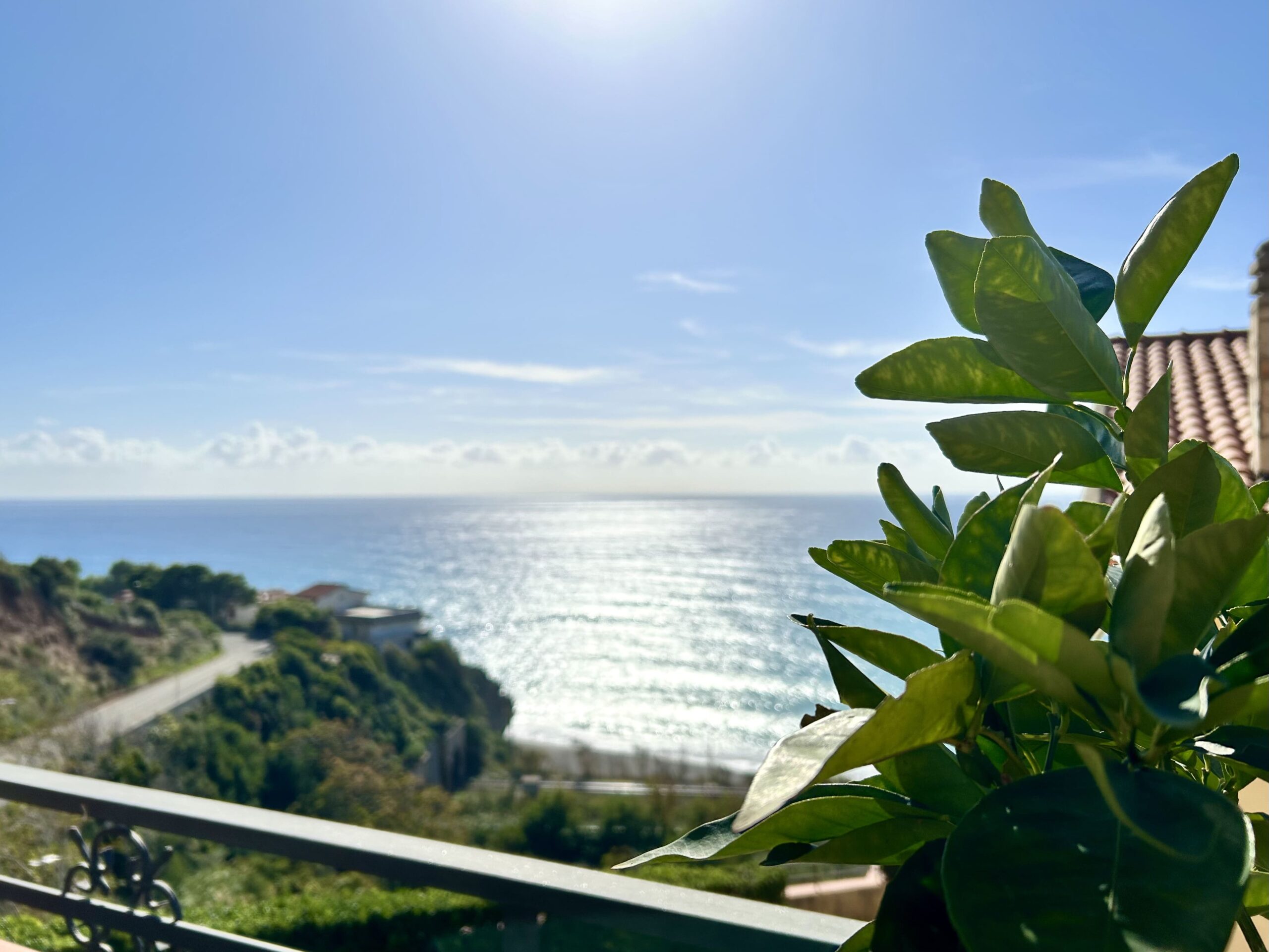 Cittadella del Capo - flat with exceptional terrace and sea view.