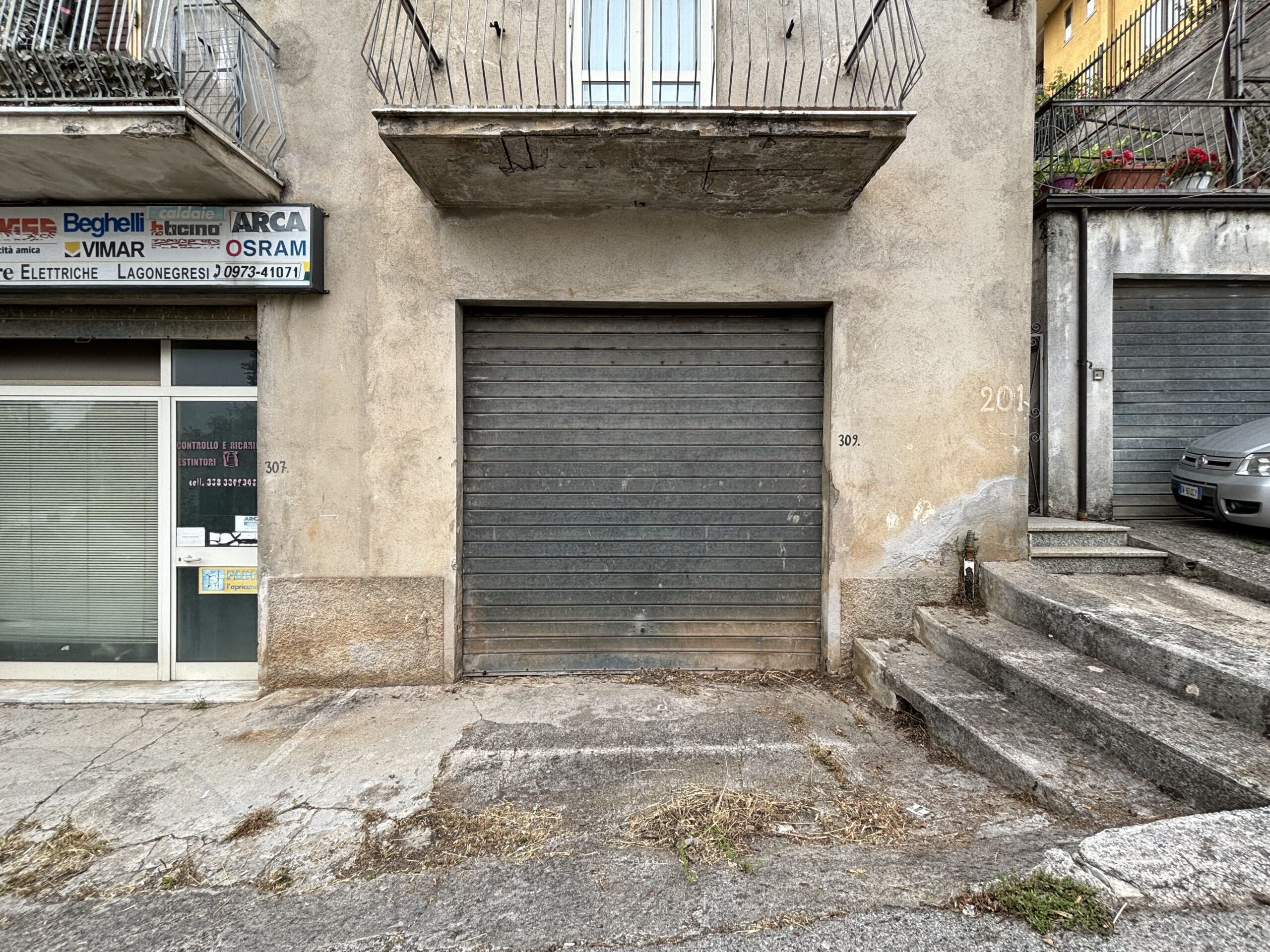 Lagonegro - house for renovation in the city centre.