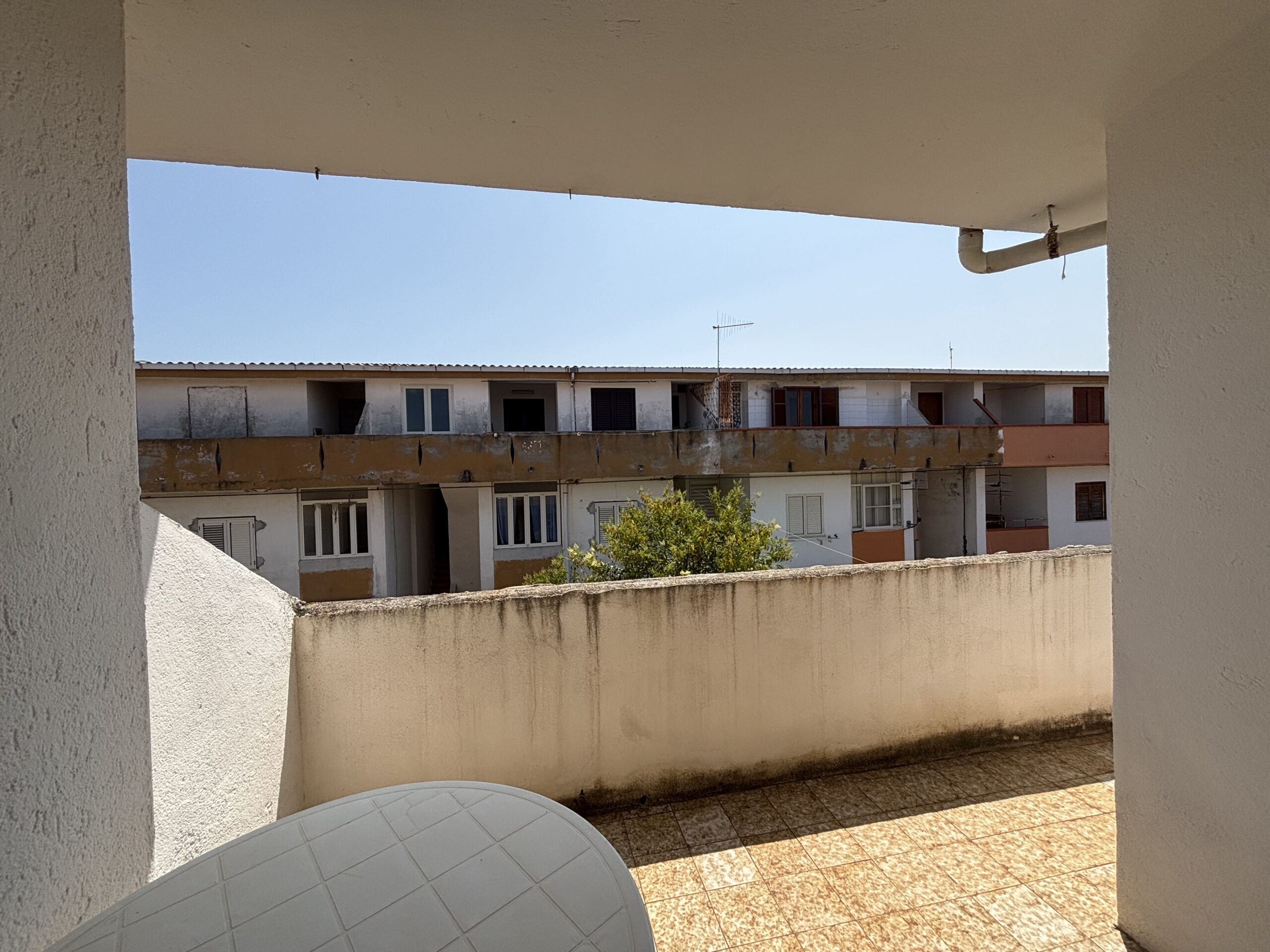 Bargain price flat in Scalea.