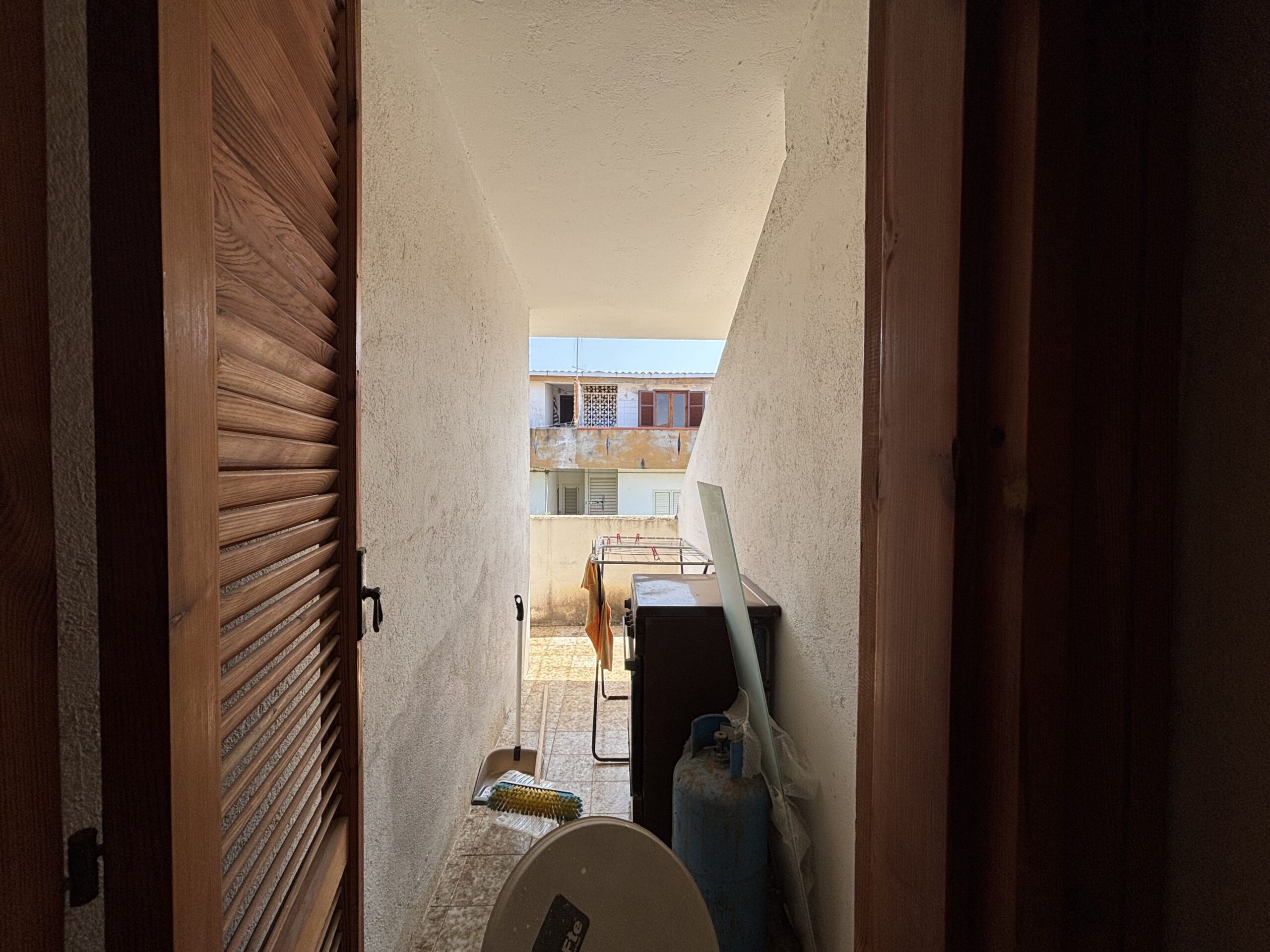 Bargain price flat in Scalea.