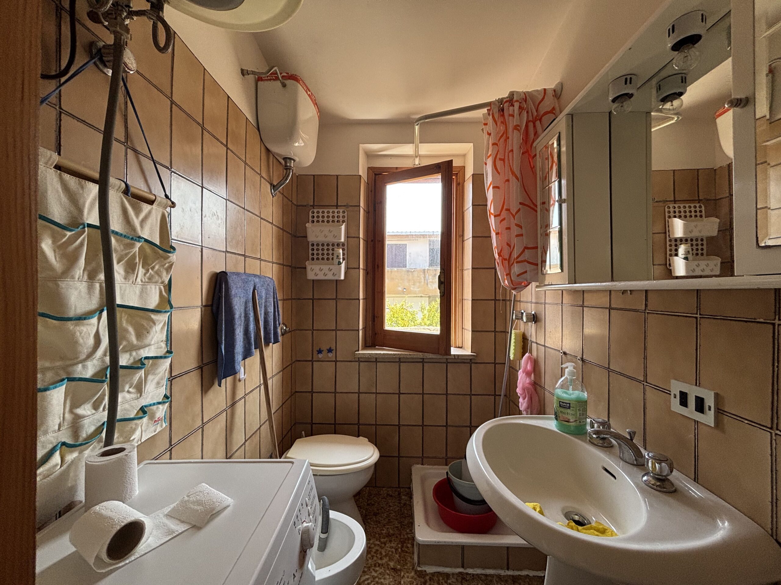 Bargain price flat in Scalea.