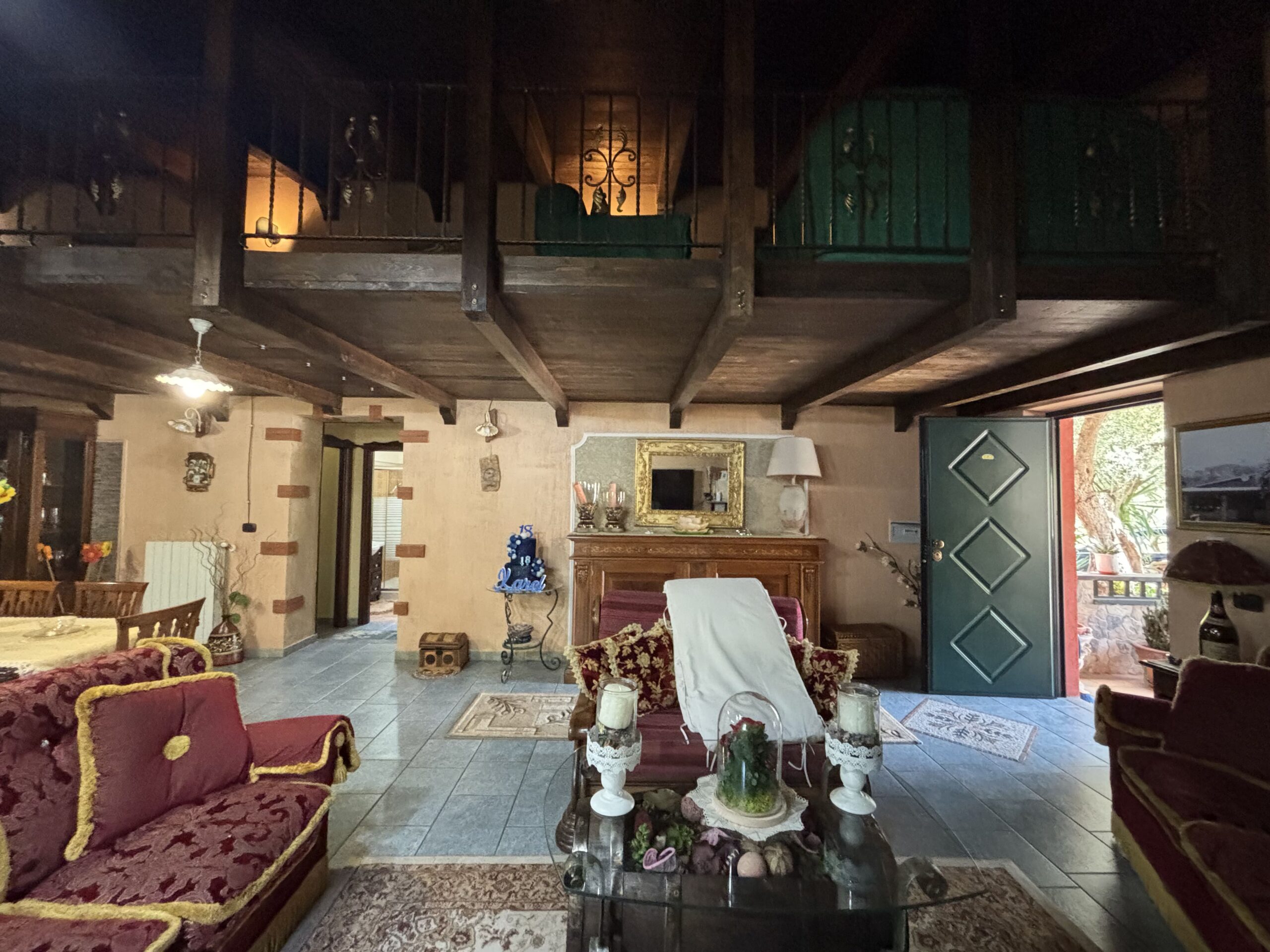 Your retreat in Morano Calabro - a phenomenal estate with olive trees.