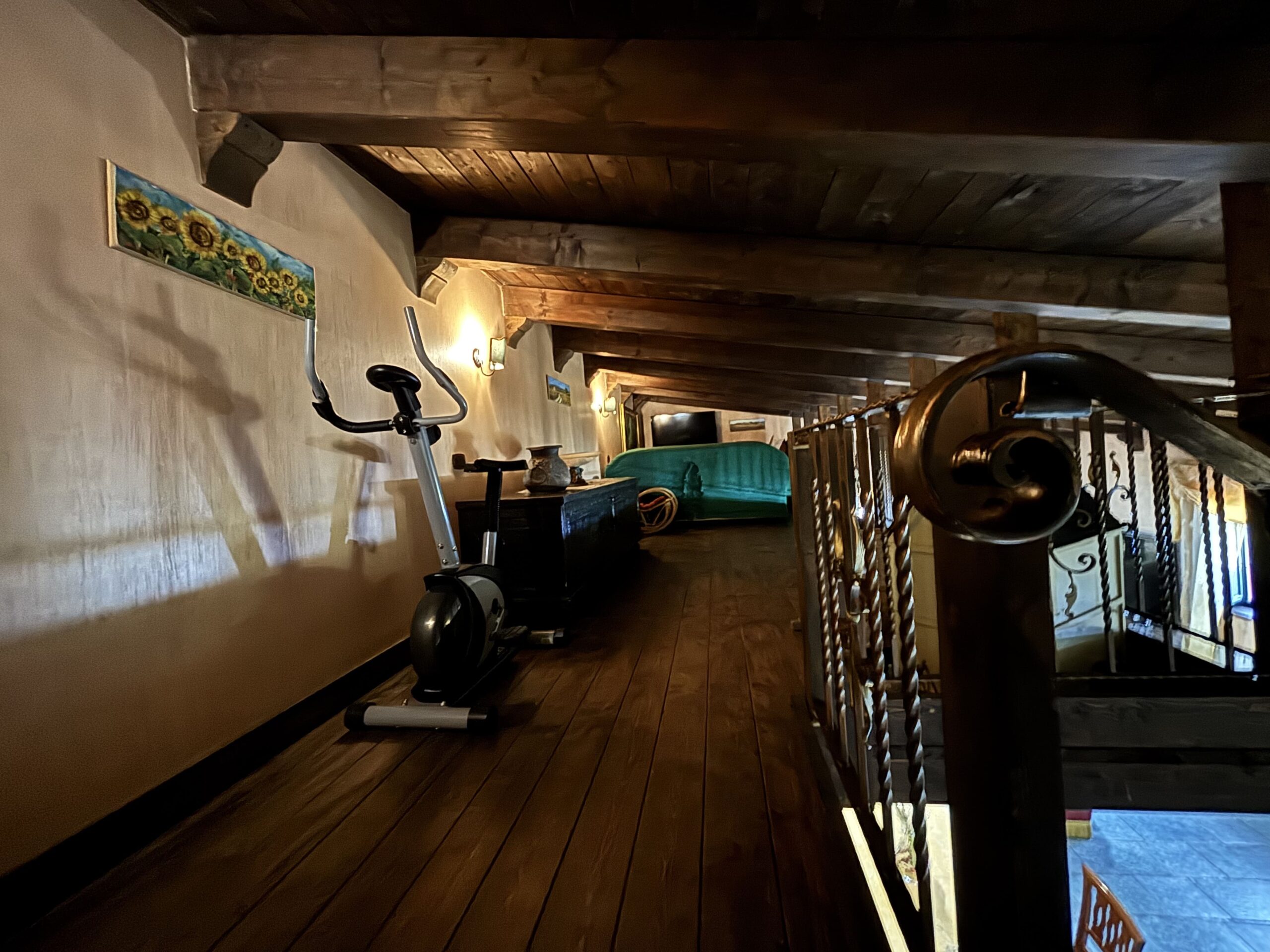 Your retreat in Morano Calabro - a phenomenal estate with olive trees.