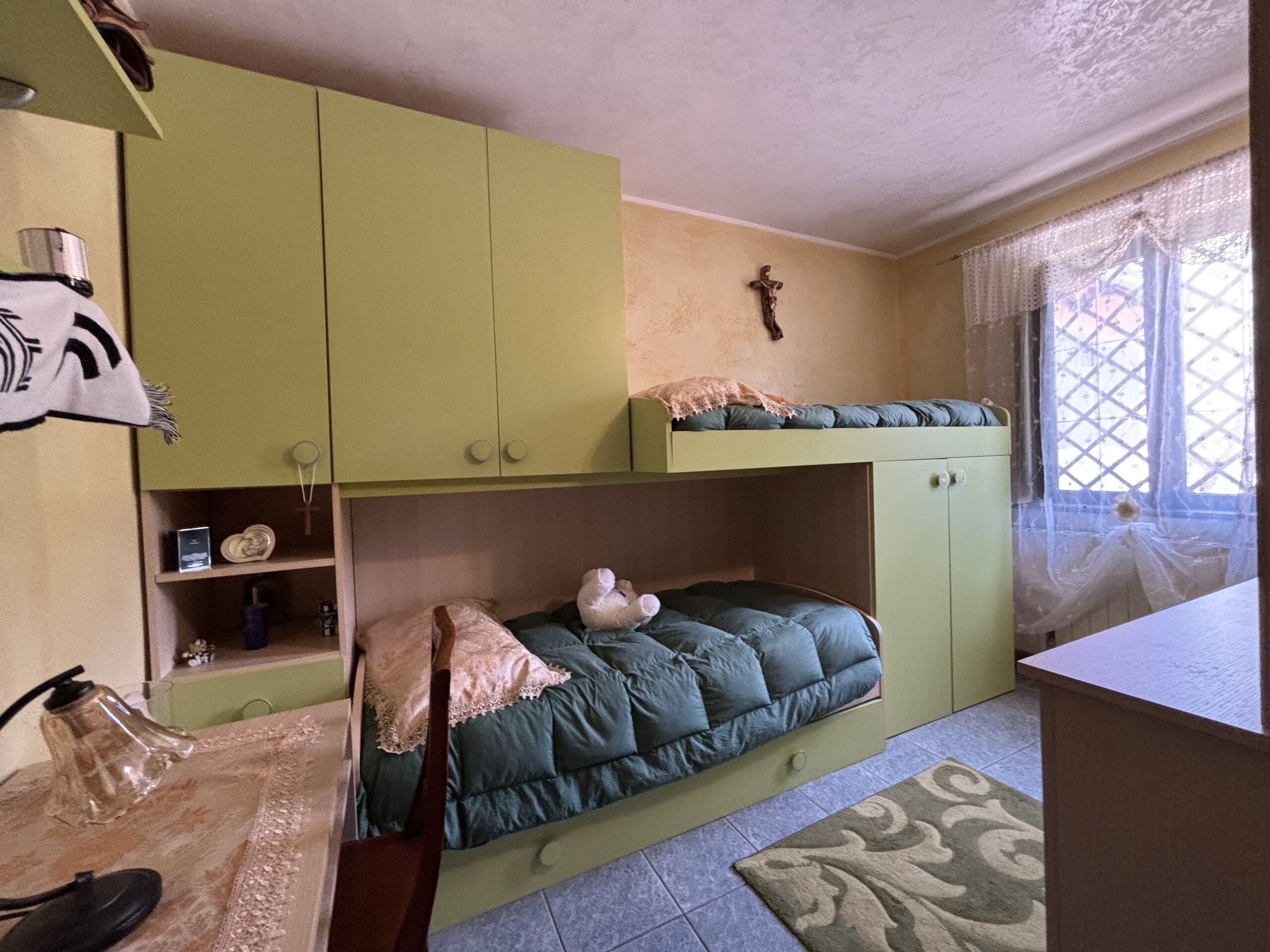 Your retreat in Morano Calabro - a phenomenal estate with olive trees.